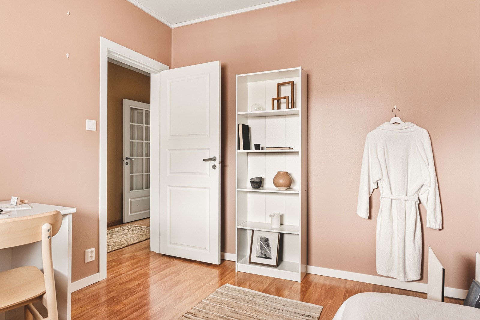 Også her er det god plass til å innrede med dobbeltseng og nattbord. Galleribilde