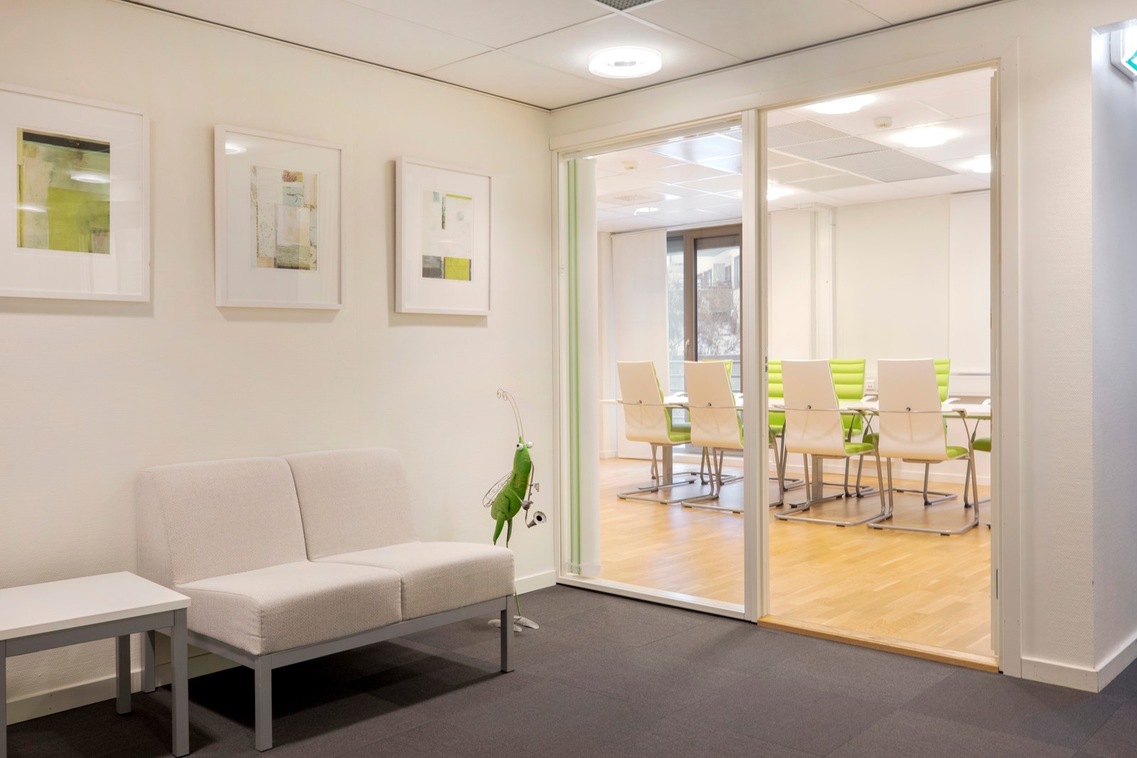 Venteområde og møterom Galleribilde