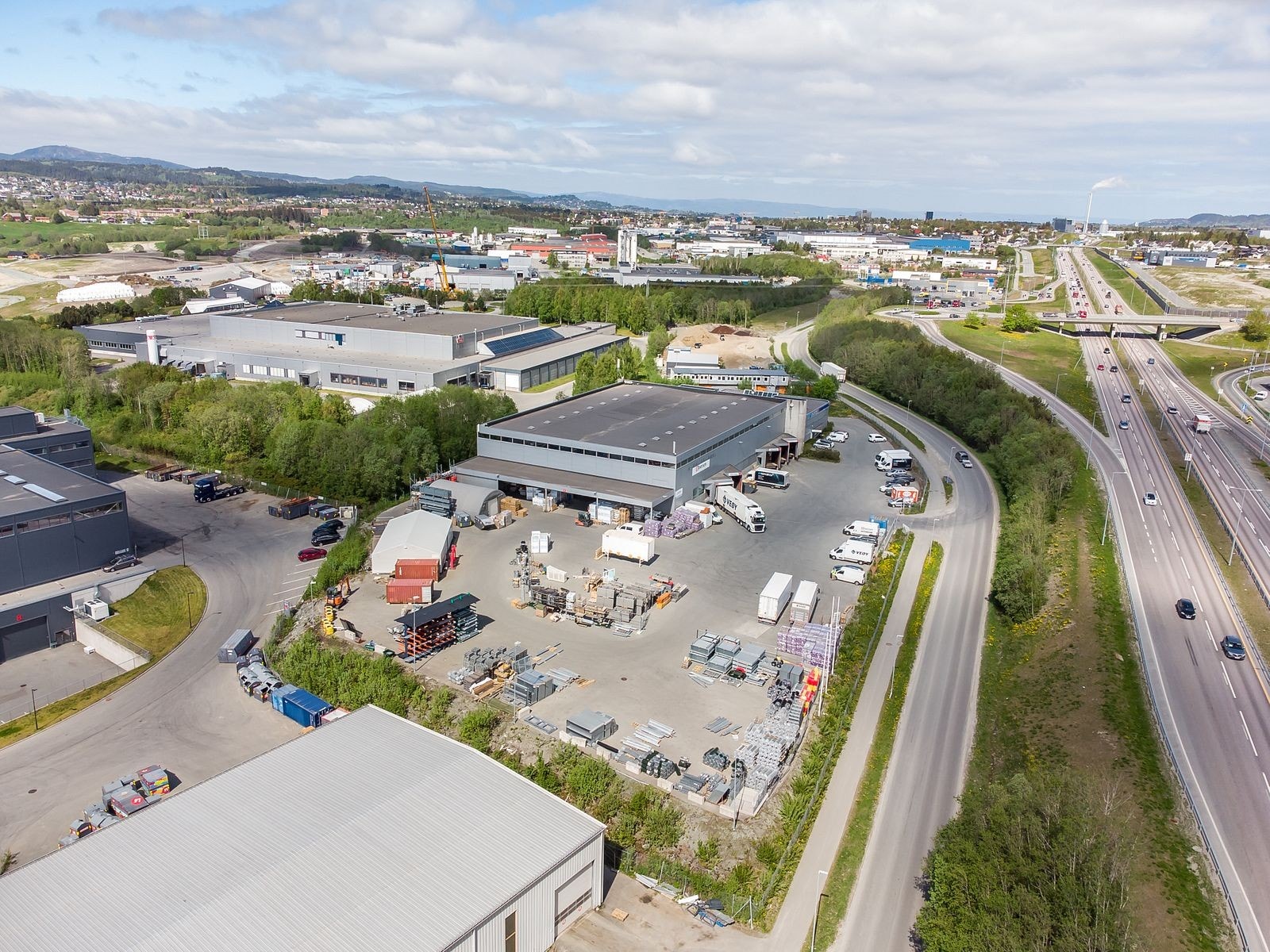 Heggstadmoen: Stor lager/logistikk eiendom på 4500m2 Galleribilde
