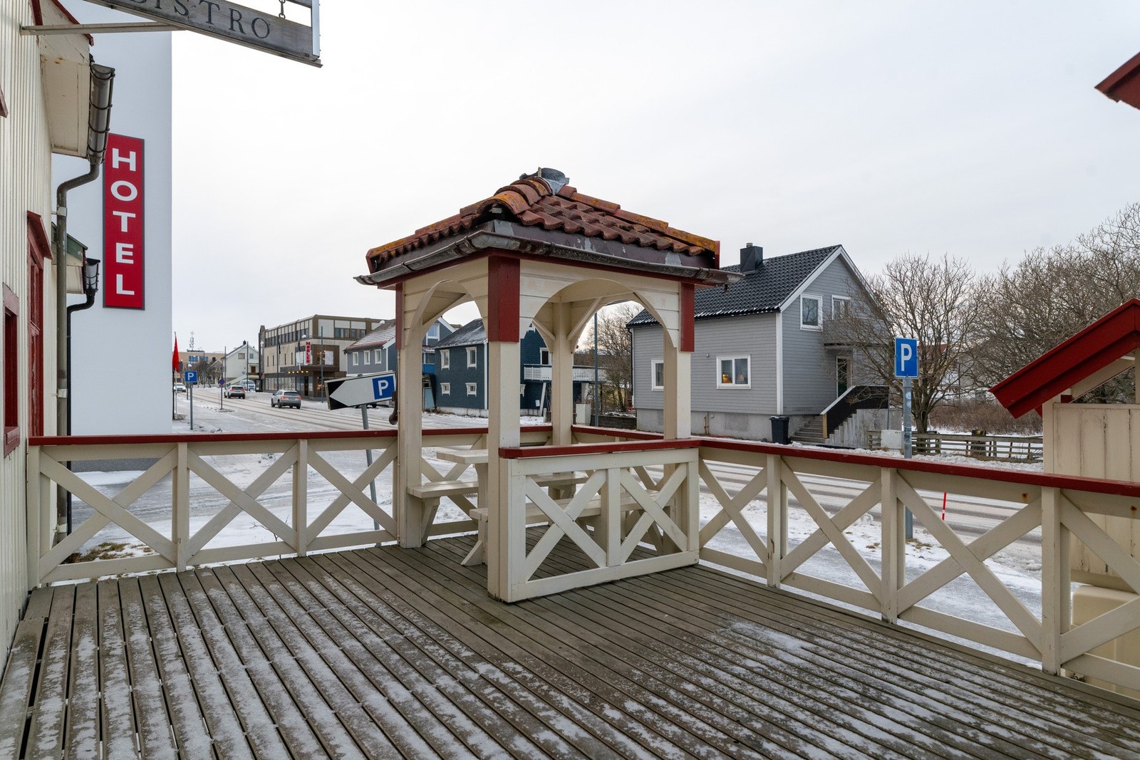 Ute areal som kan benyttes til besøkende gjester på sommeren. Galleribilde