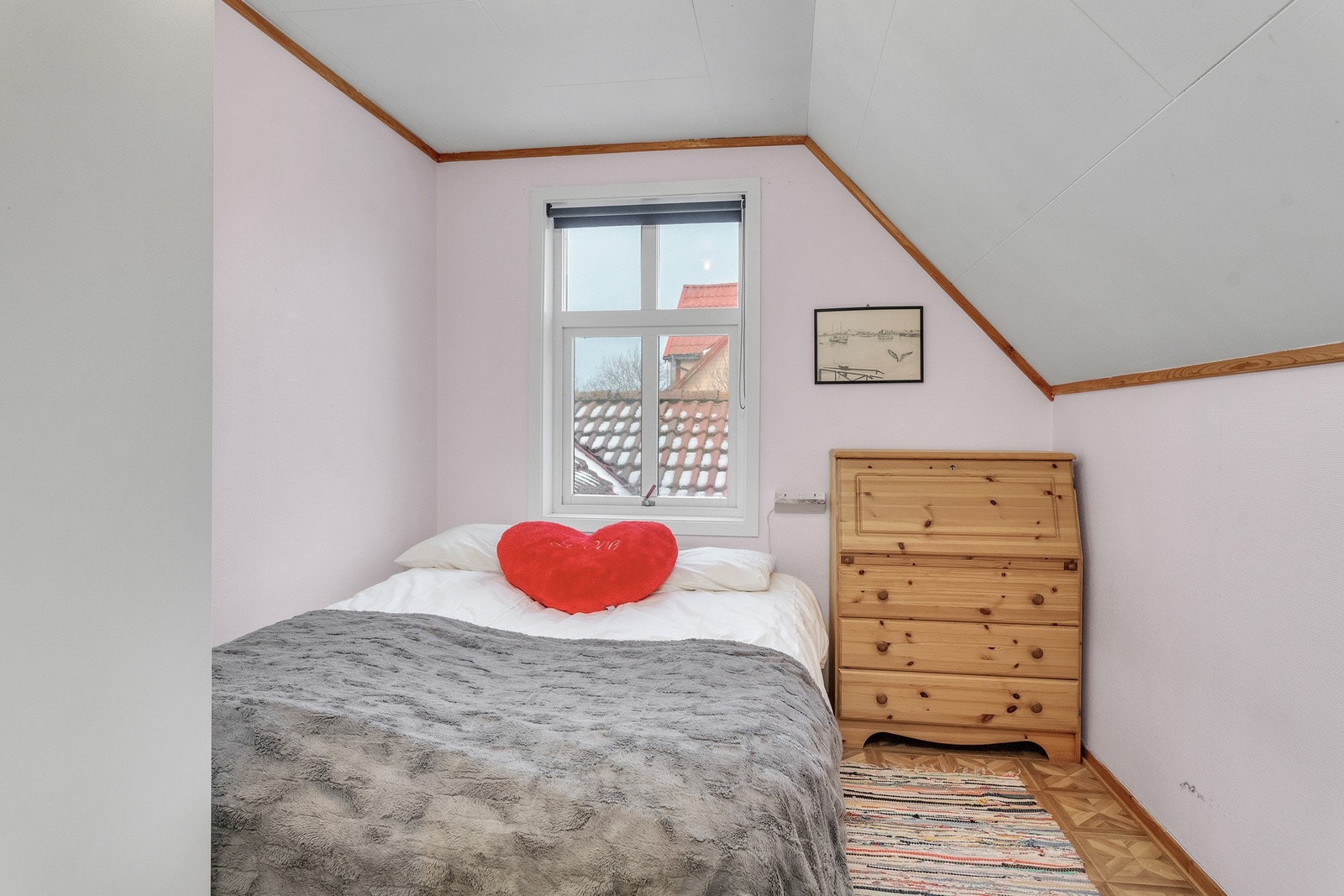 Soverom i 2.etg i leilighet. Galleribilde