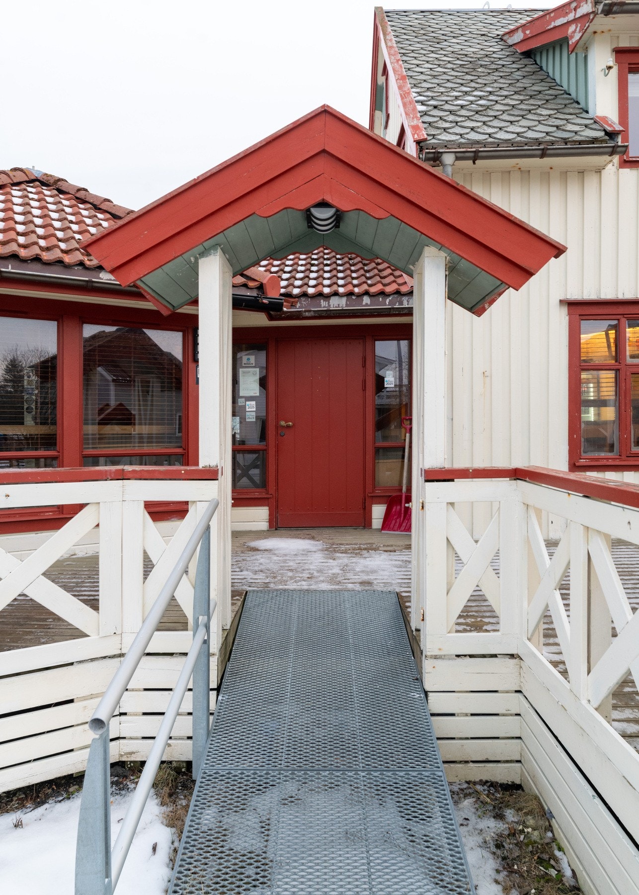 Inngangsparti som er tilrettelagt for HC. Galleribilde