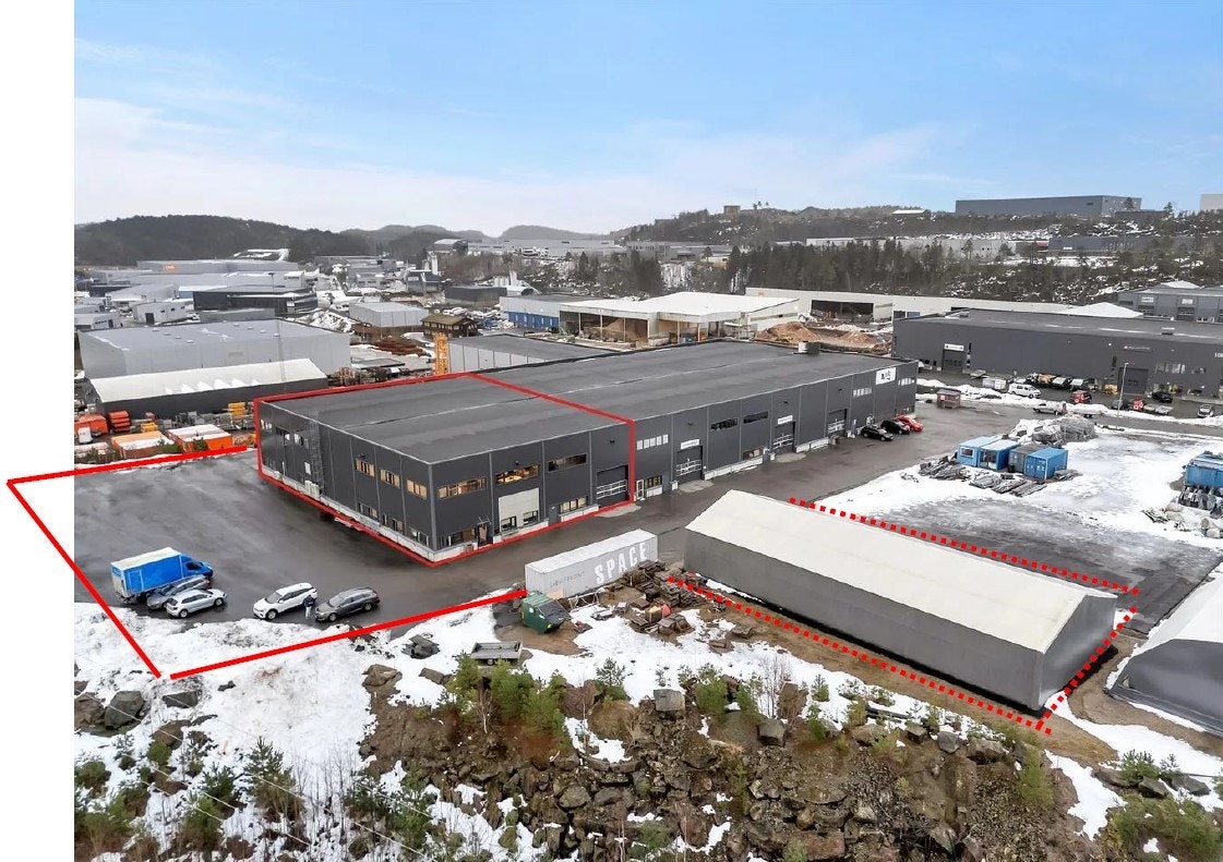 Mjåvannsvegen 82 - Del av bygg med stort uteareal Galleribilde