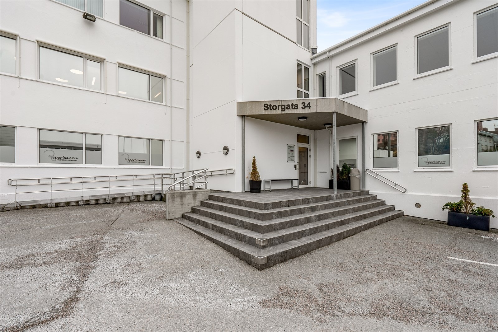 Inngangsparti Galleribilde