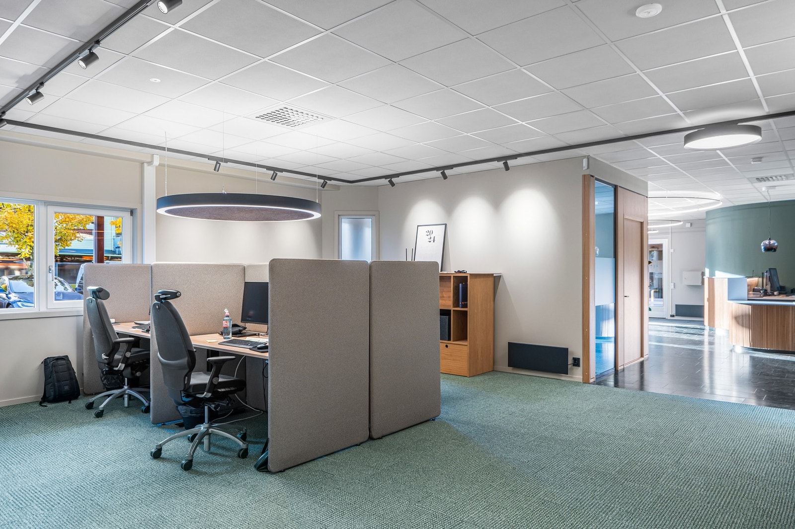 1. etg. Nidaros Sparebank - åpent kontorlandskap Galleribilde