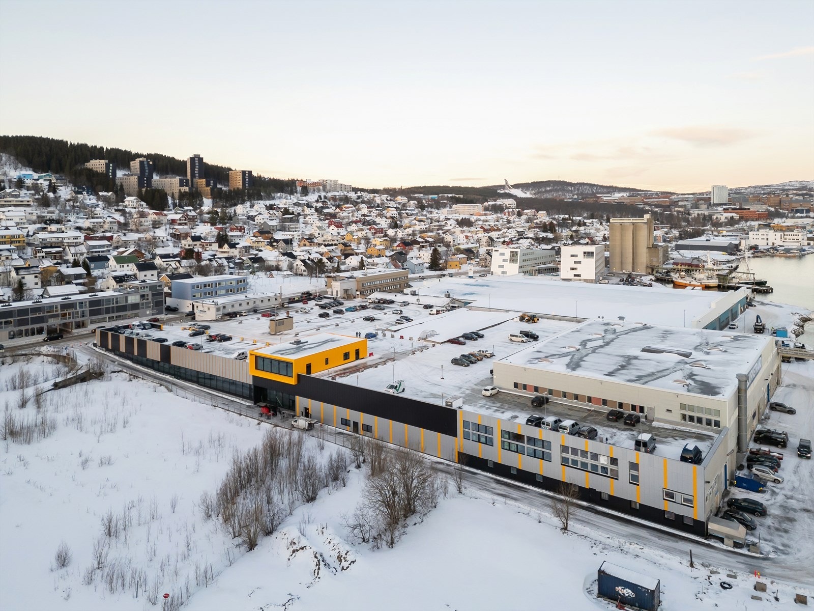 Nyrenoverte fasader Galleribilde