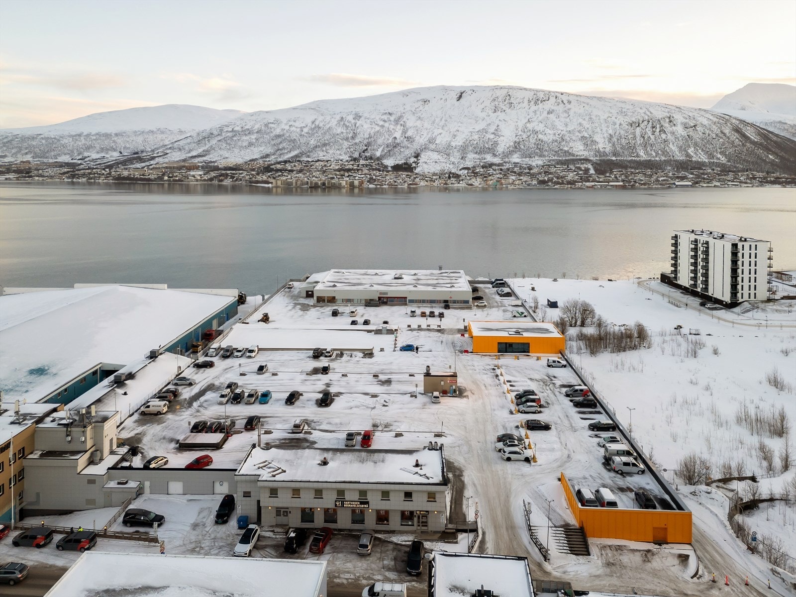 250 parkeringsplasser på taket Galleribilde