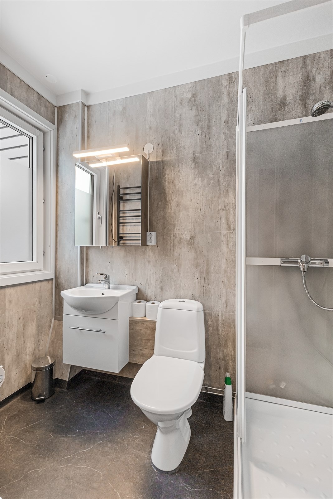 Bad til hybel/leilighet 1 i 2.etg. Galleribilde