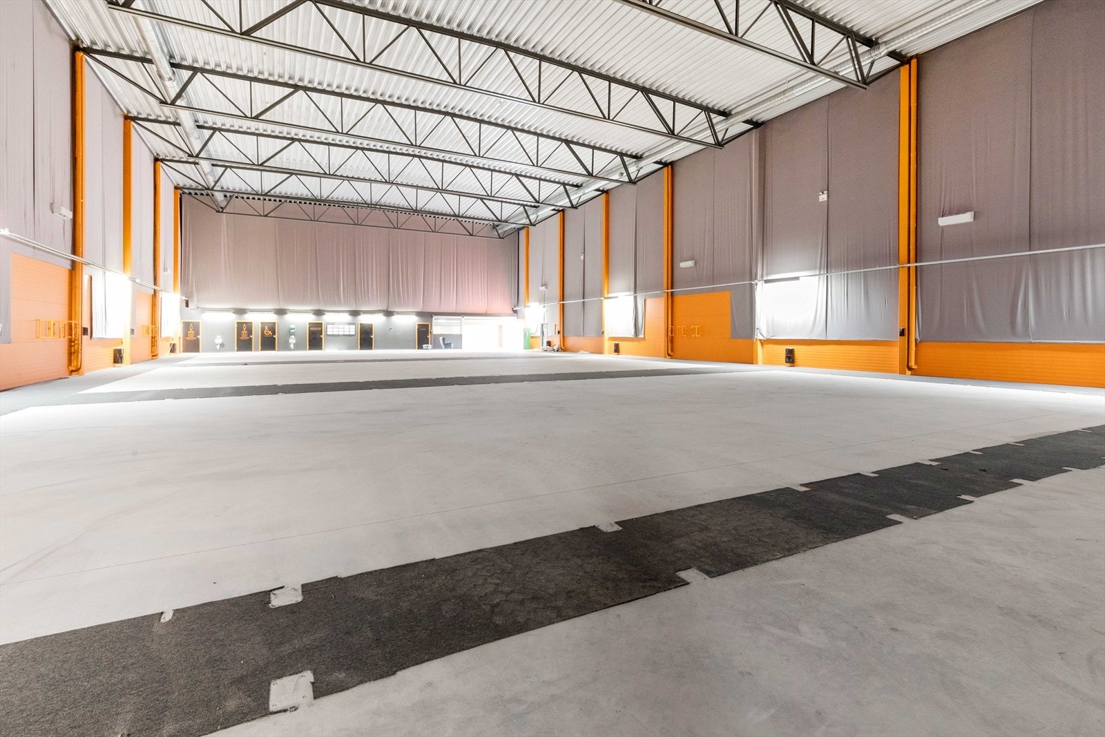 Stor lagerhall i bygg på 66*24 meter Galleribilde