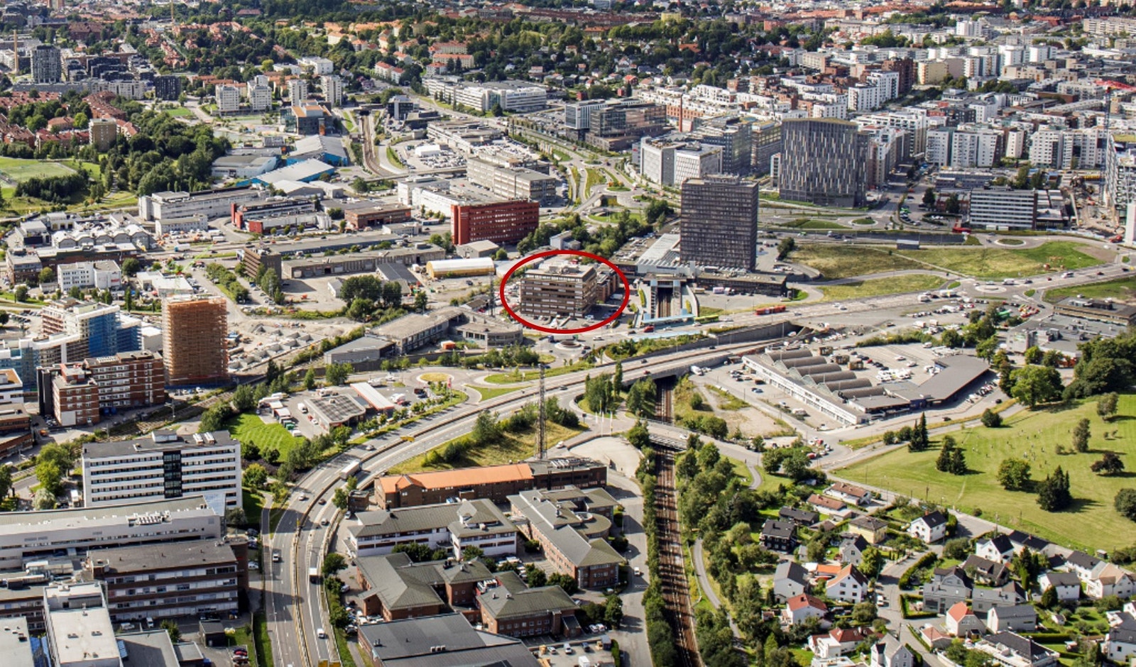 Østre Aker vei 19 - i sentrum av Økern. Galleribilde