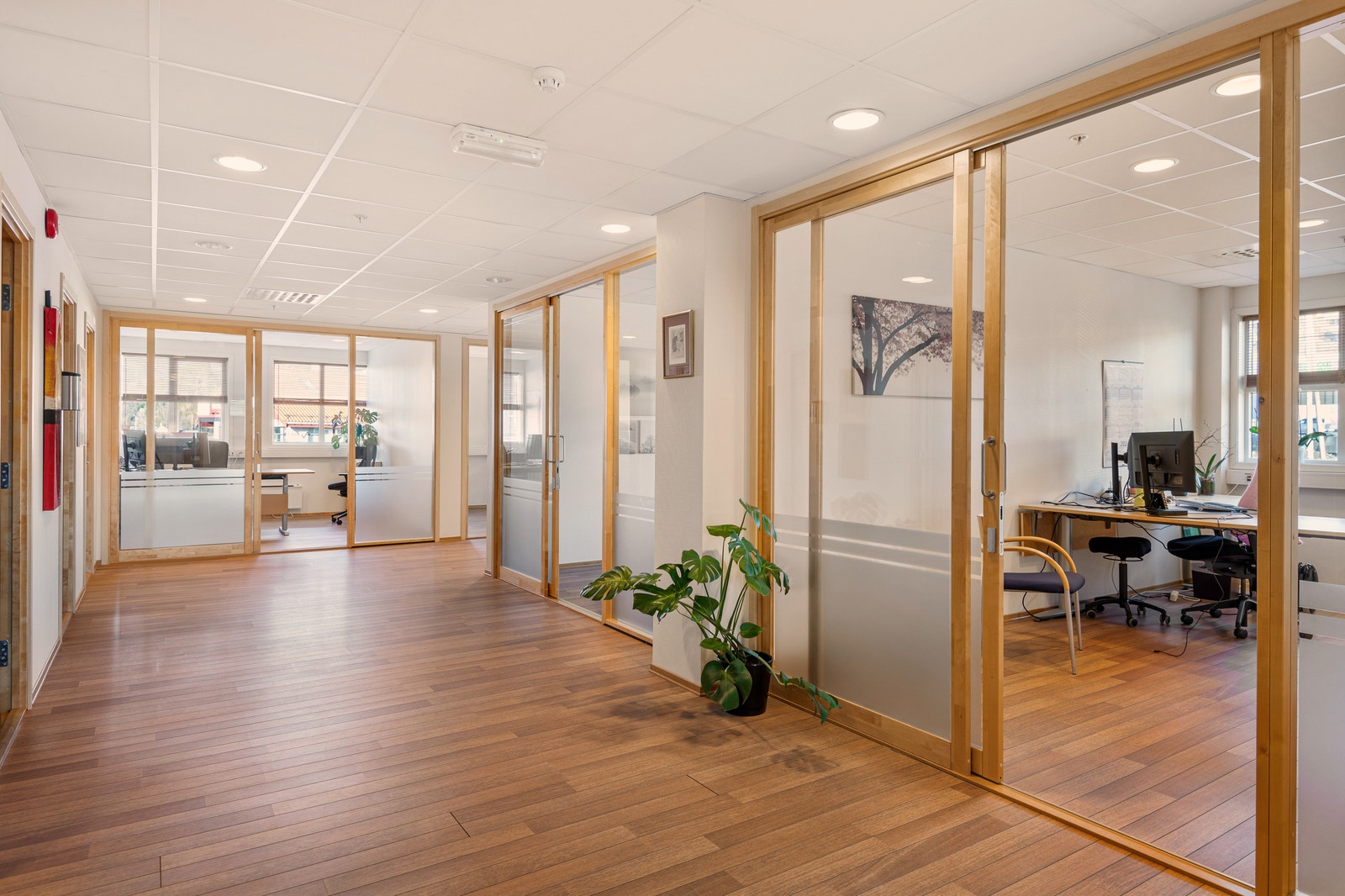 Kontorlokaler som blir ledige. Huseier positiv til å bygge om til helseaktører. Galleribilde