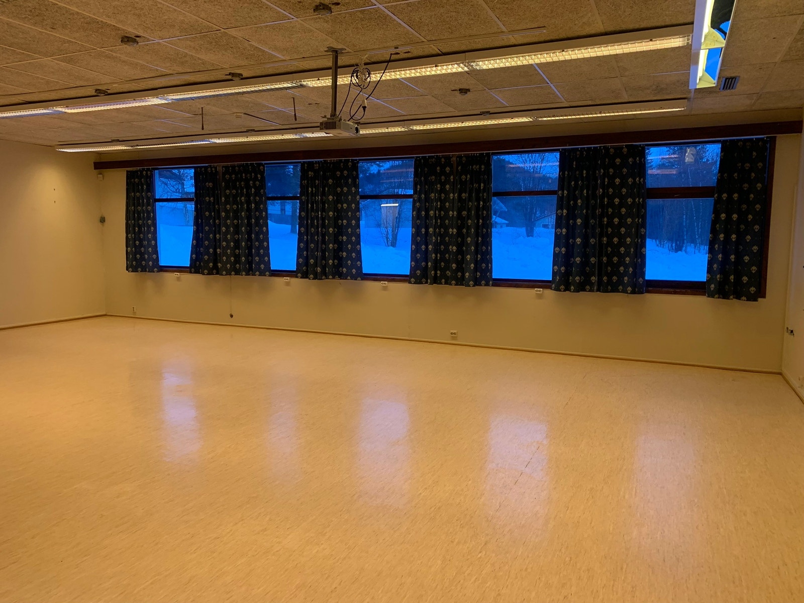 Lagerrom/undervisningsrom/Sovesal Galleribilde