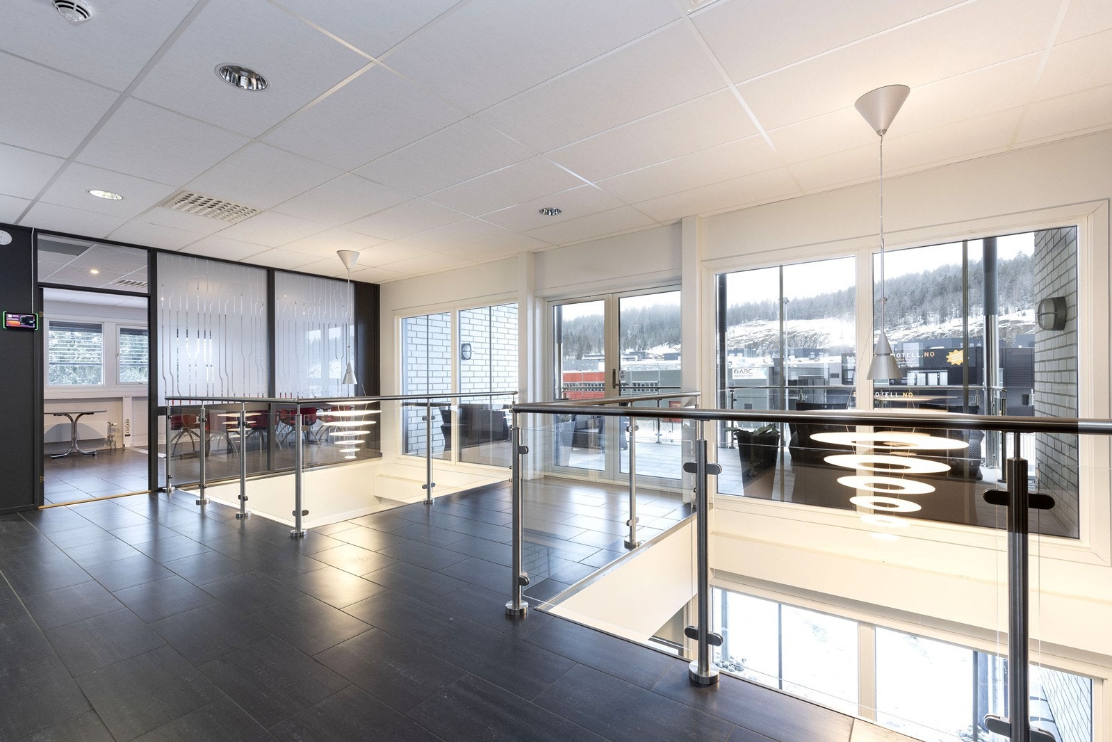 Felles gang 2 etg. Galleribilde