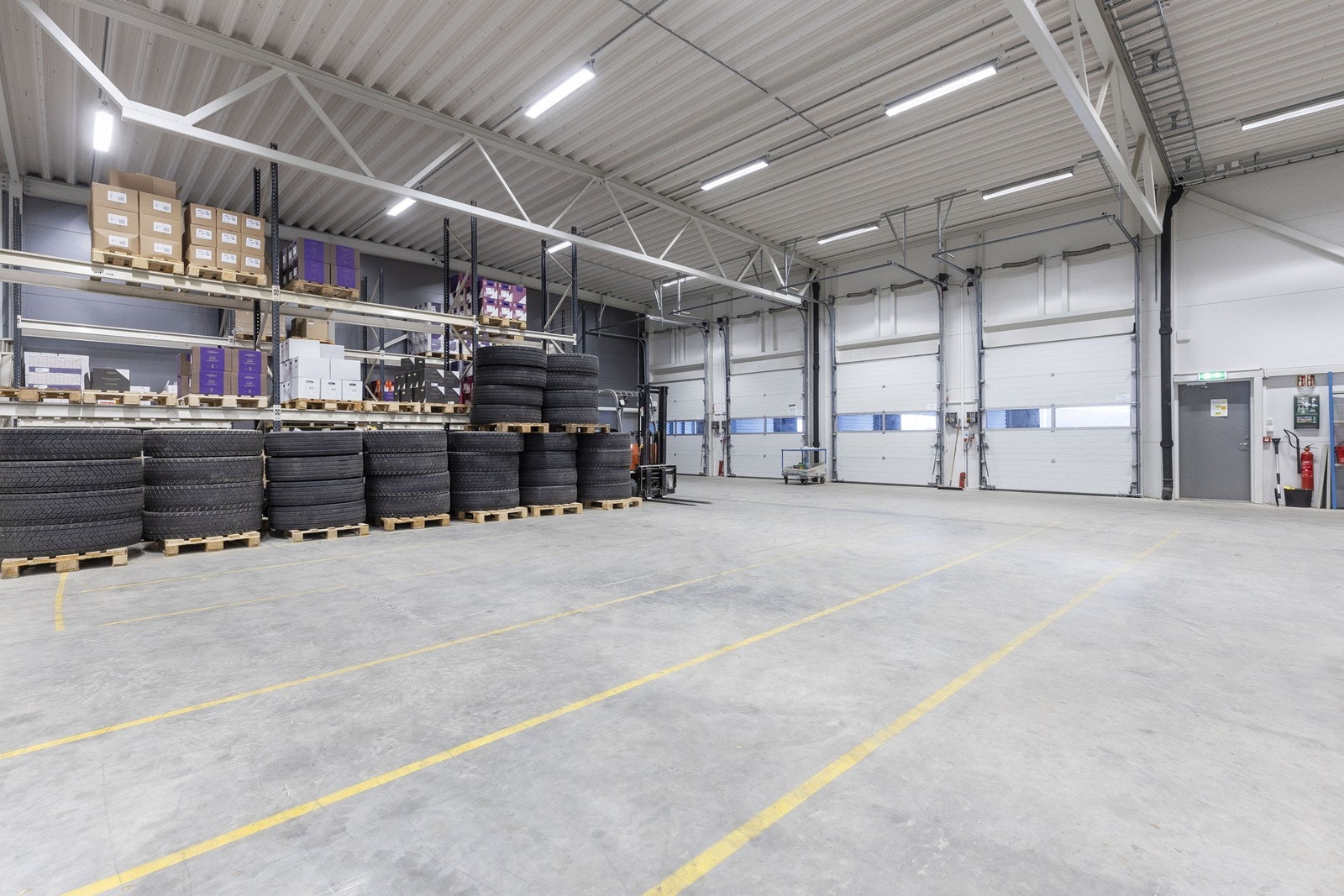 4 lasteramper Galleribilde