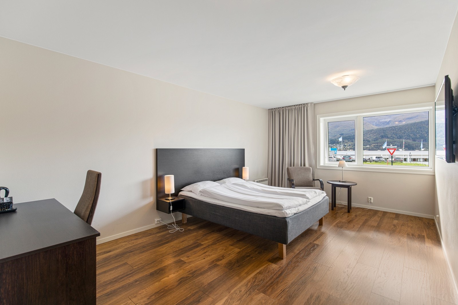 Hotellrom. Galleribilde