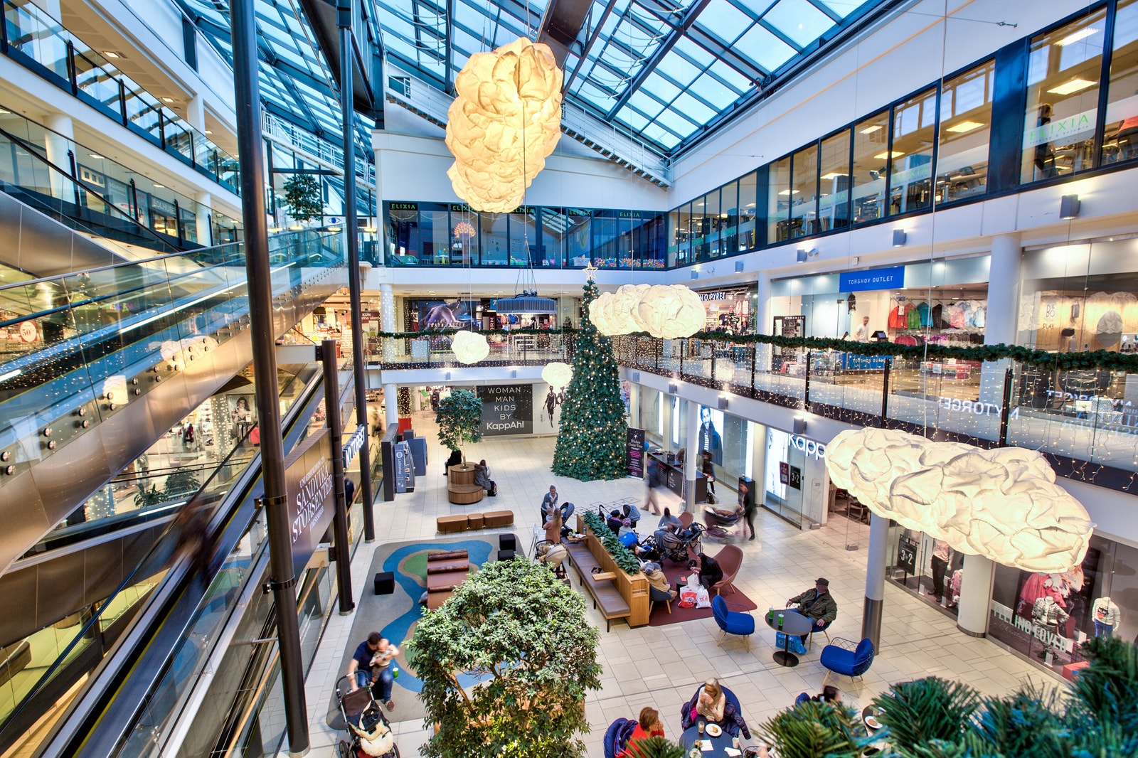 Sandvika storsenter er 3 minutter unna. Galleribilde