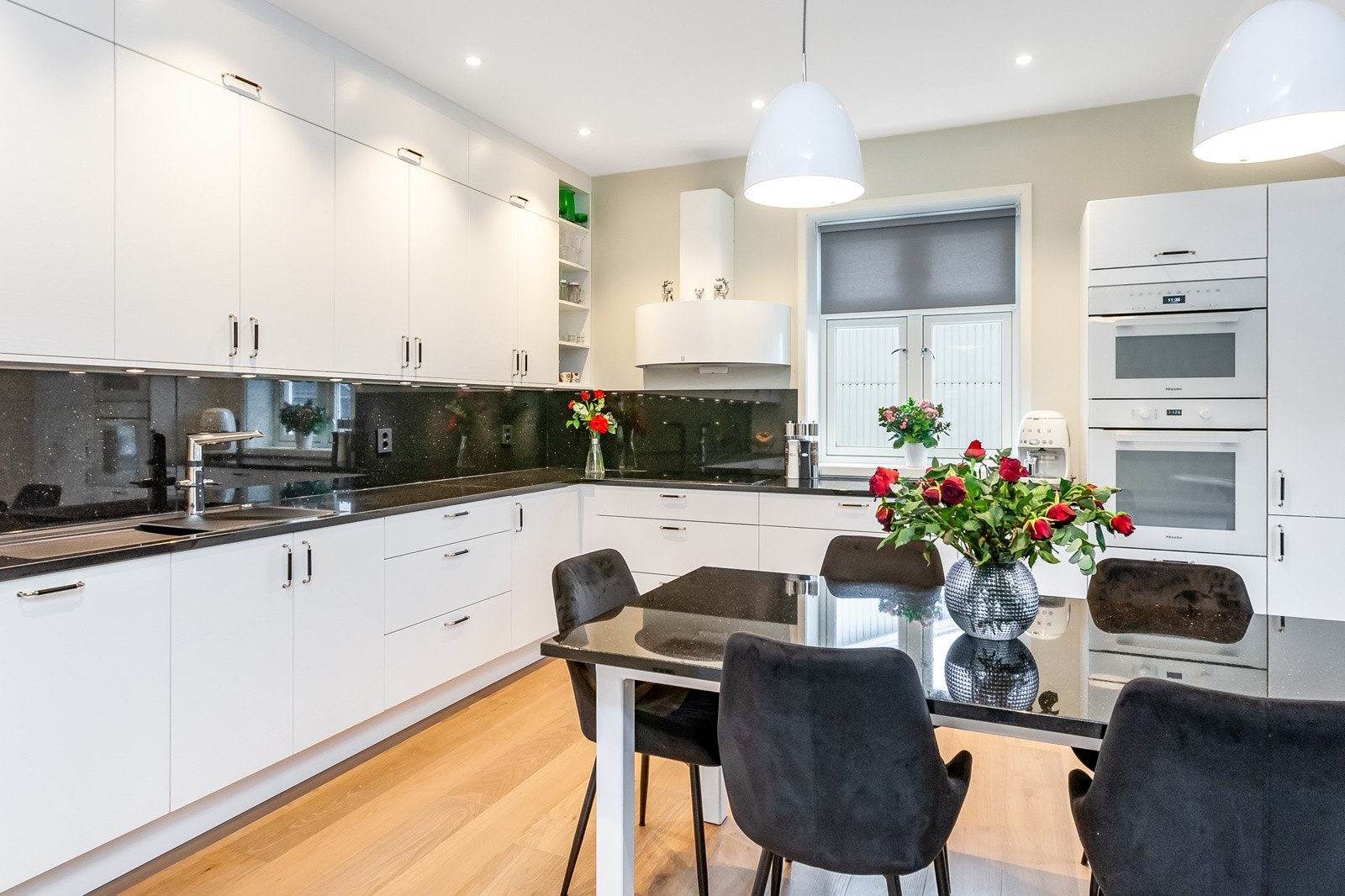 Kjøkken i 2. etg. Galleribilde