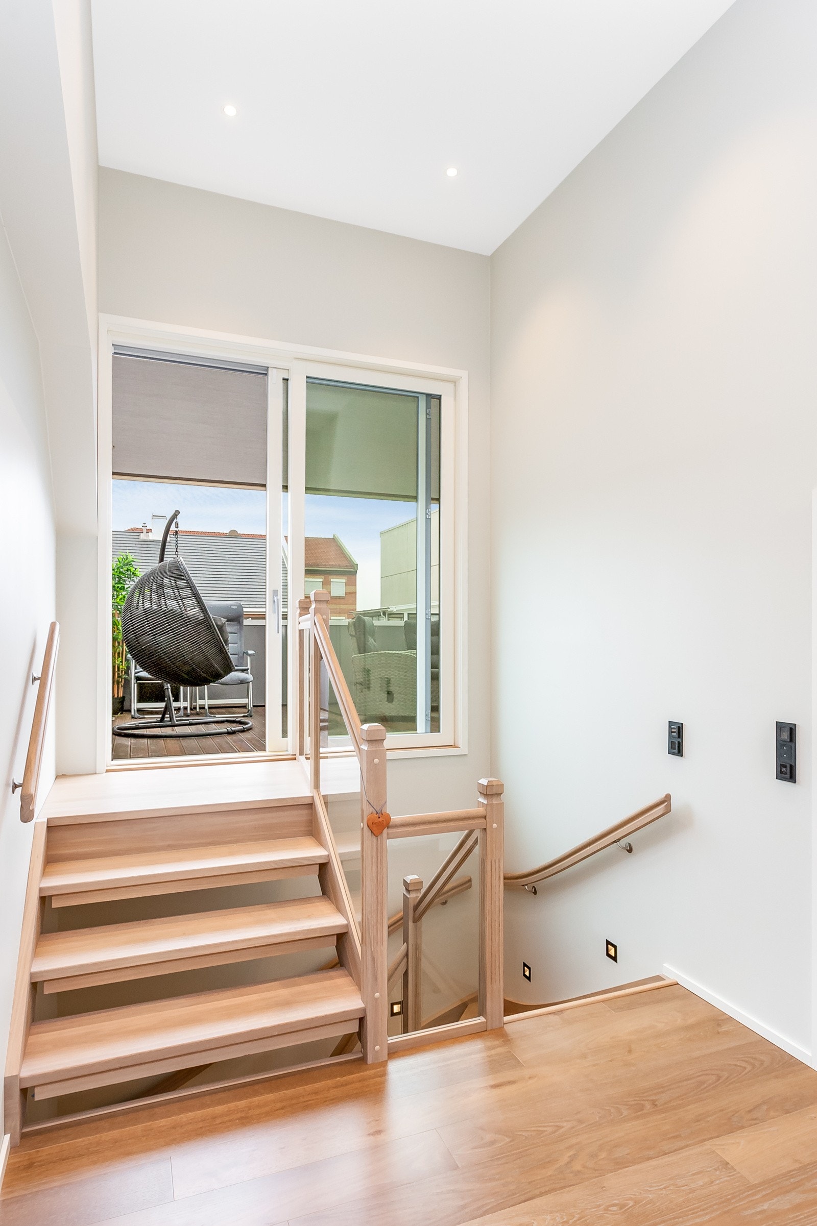 Trapp fra 2. etg til veranda Galleribilde