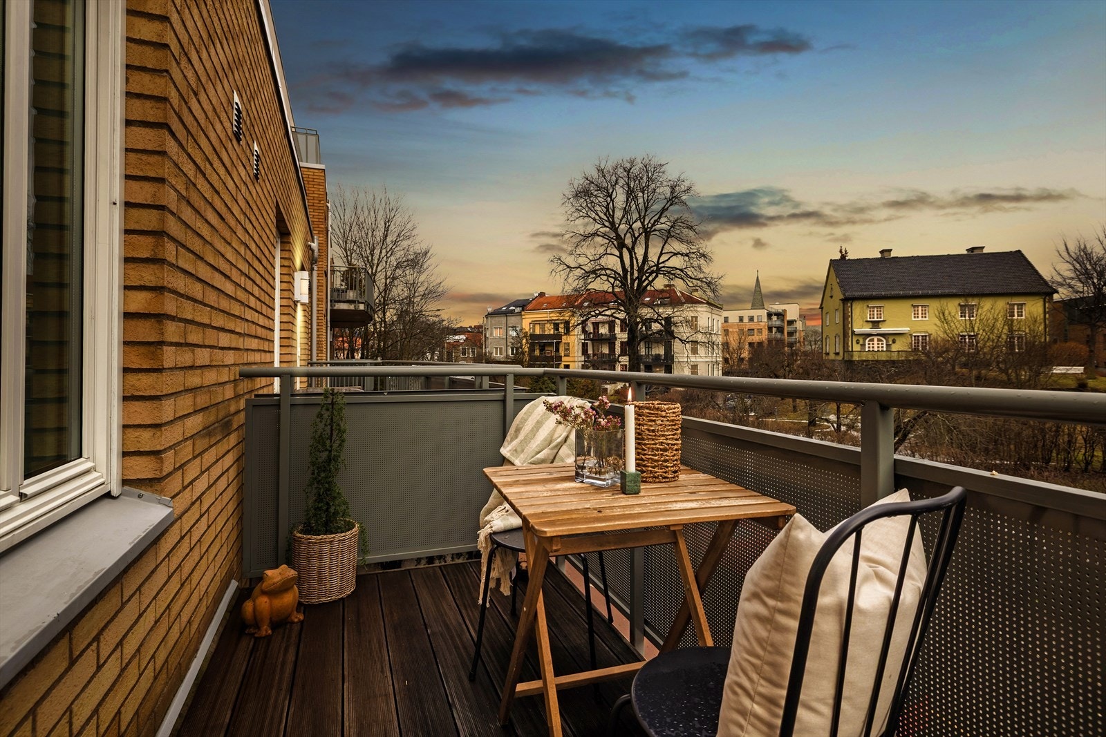 Fra soverommet er det en balkong på 7 kvm. Galleribilde