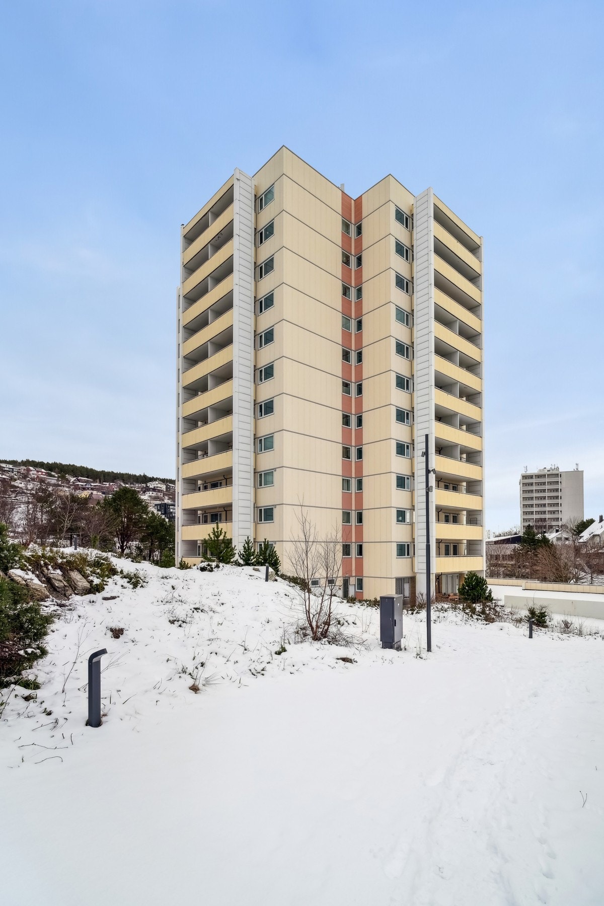 PrivatMegleren Ålesund presenterer en leilighet med oppgraderingsbehov. Her kan du skape drømmeleiligheten! Galleribilde