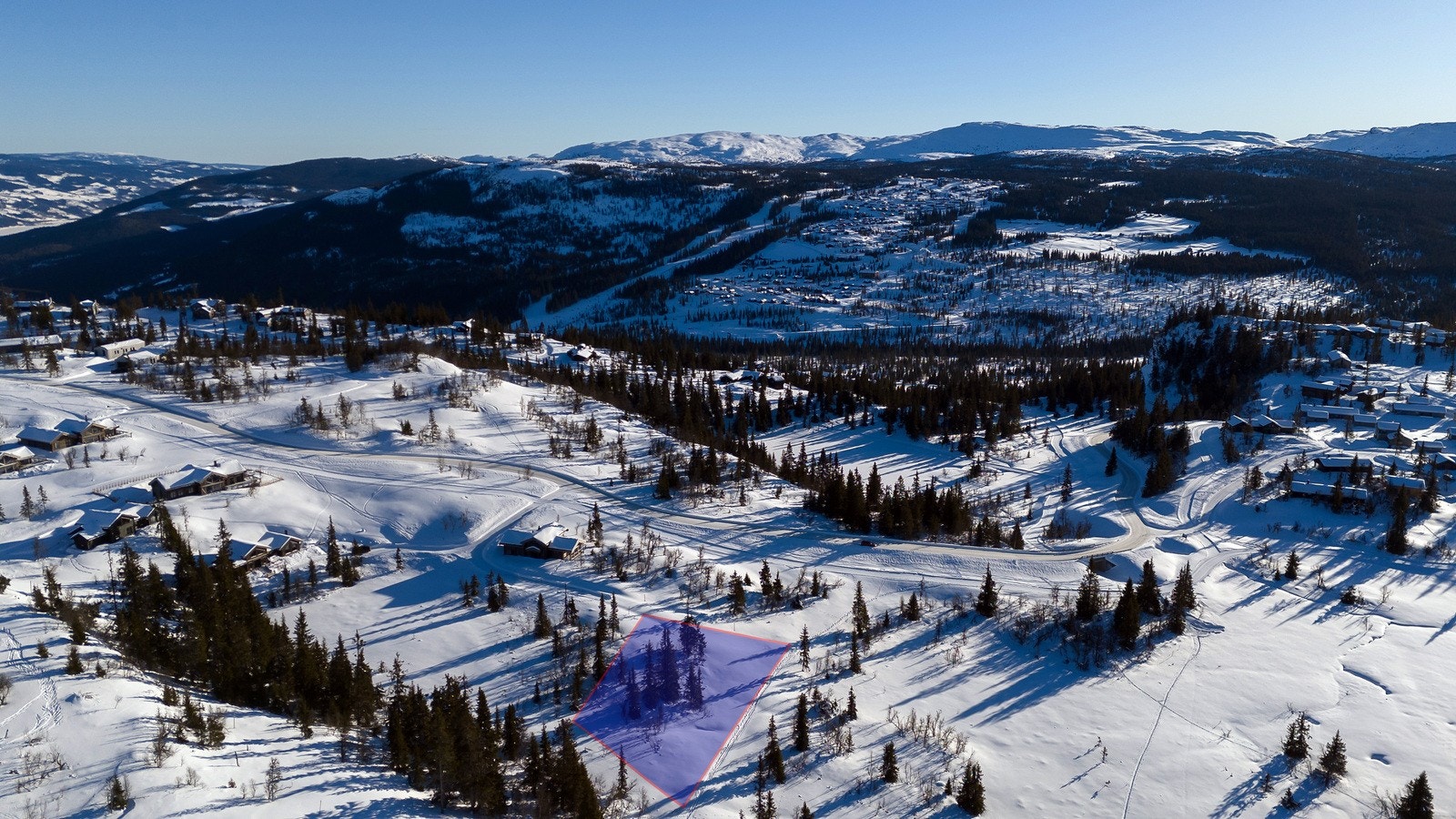 Raudskuttberget hytteområde ligger på det øverste platået langs Svartskardvegen. Galleribilde