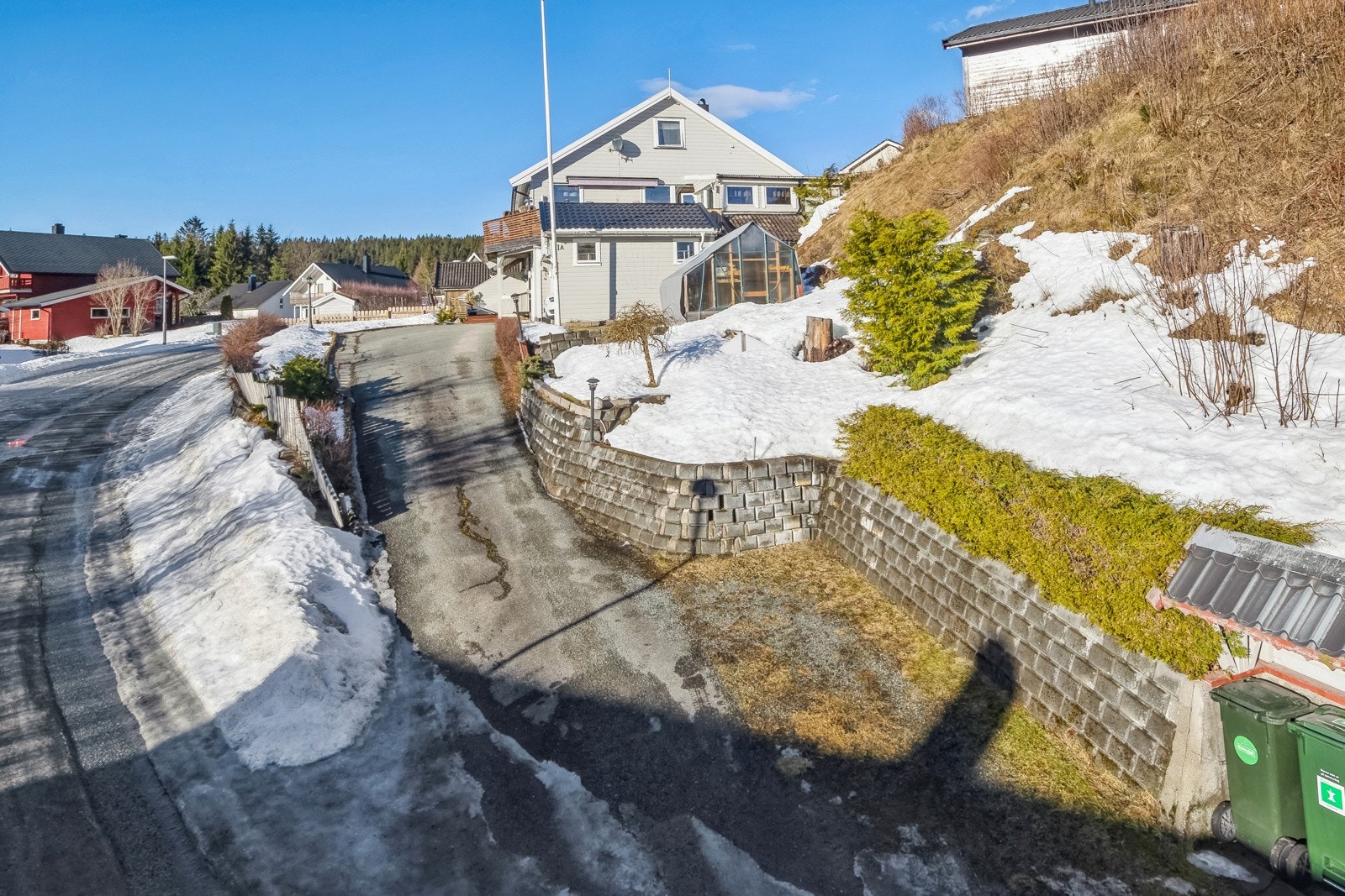 Velkommen til visning! Passer ikke tidspunktet? Kontakt megler på mobil 91 30 15 34 for privatvisning. Galleribilde