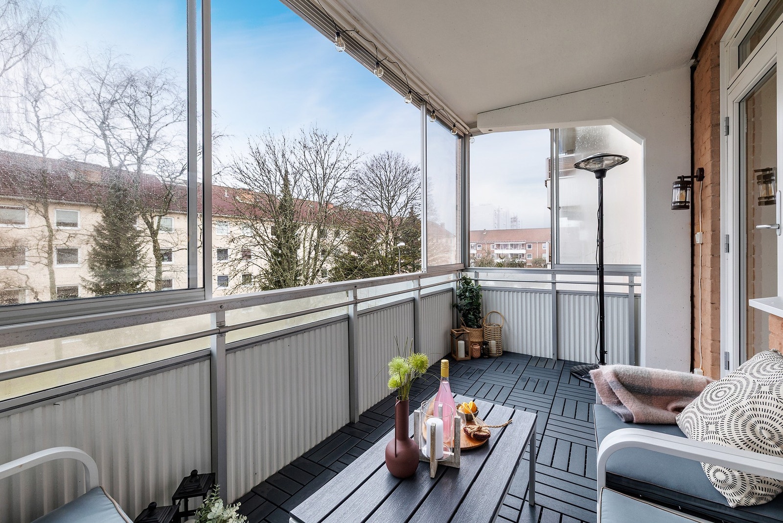 Med et areal på 7,8 kvm er det god plass til ønsket utemøblement Galleribilde