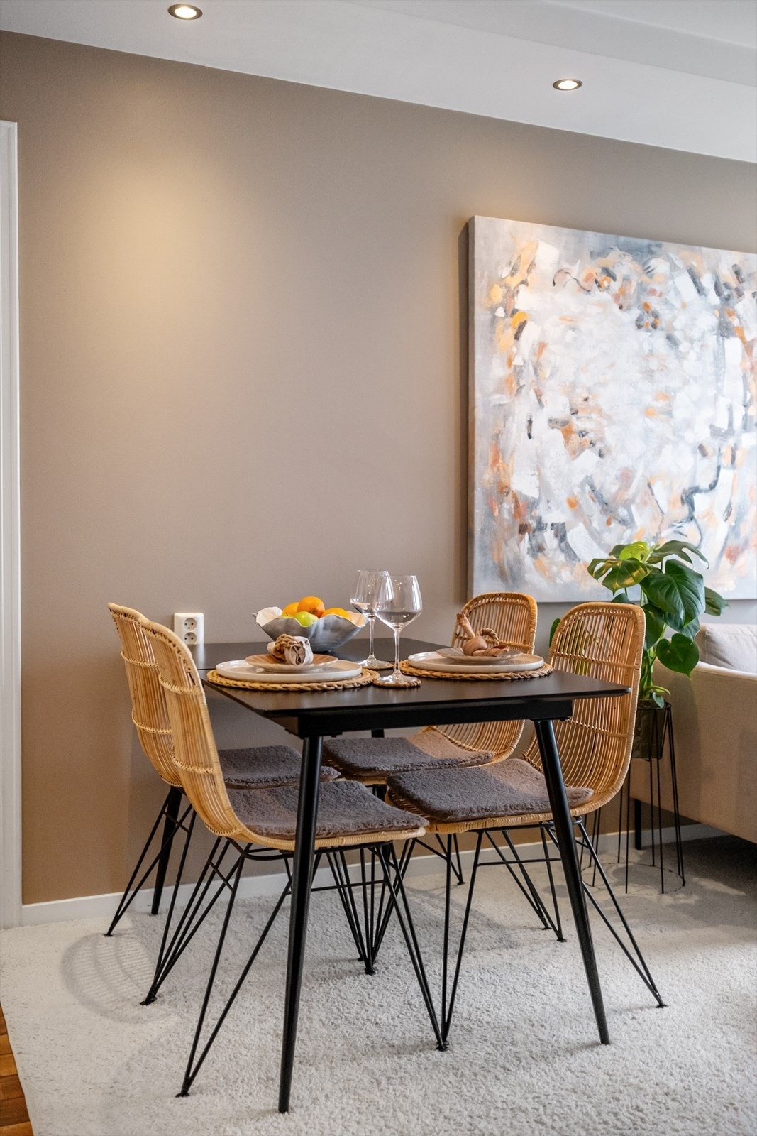 Plass til et hyggelig spisebord Galleribilde