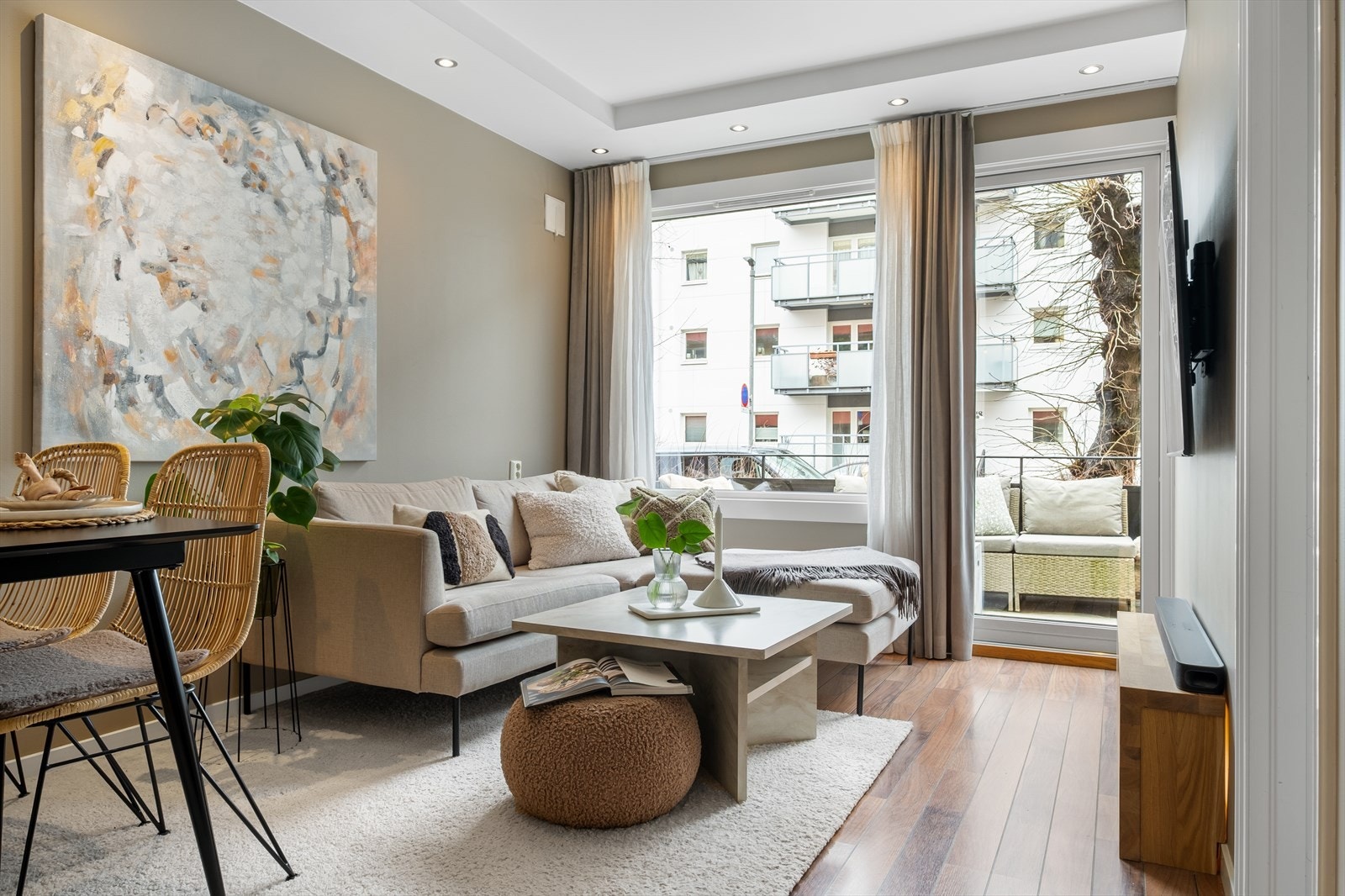 Nordvik ved Jesper Kristiansen (41262648) har gleden av å presentere Nils Huus' gate 19 Galleribilde