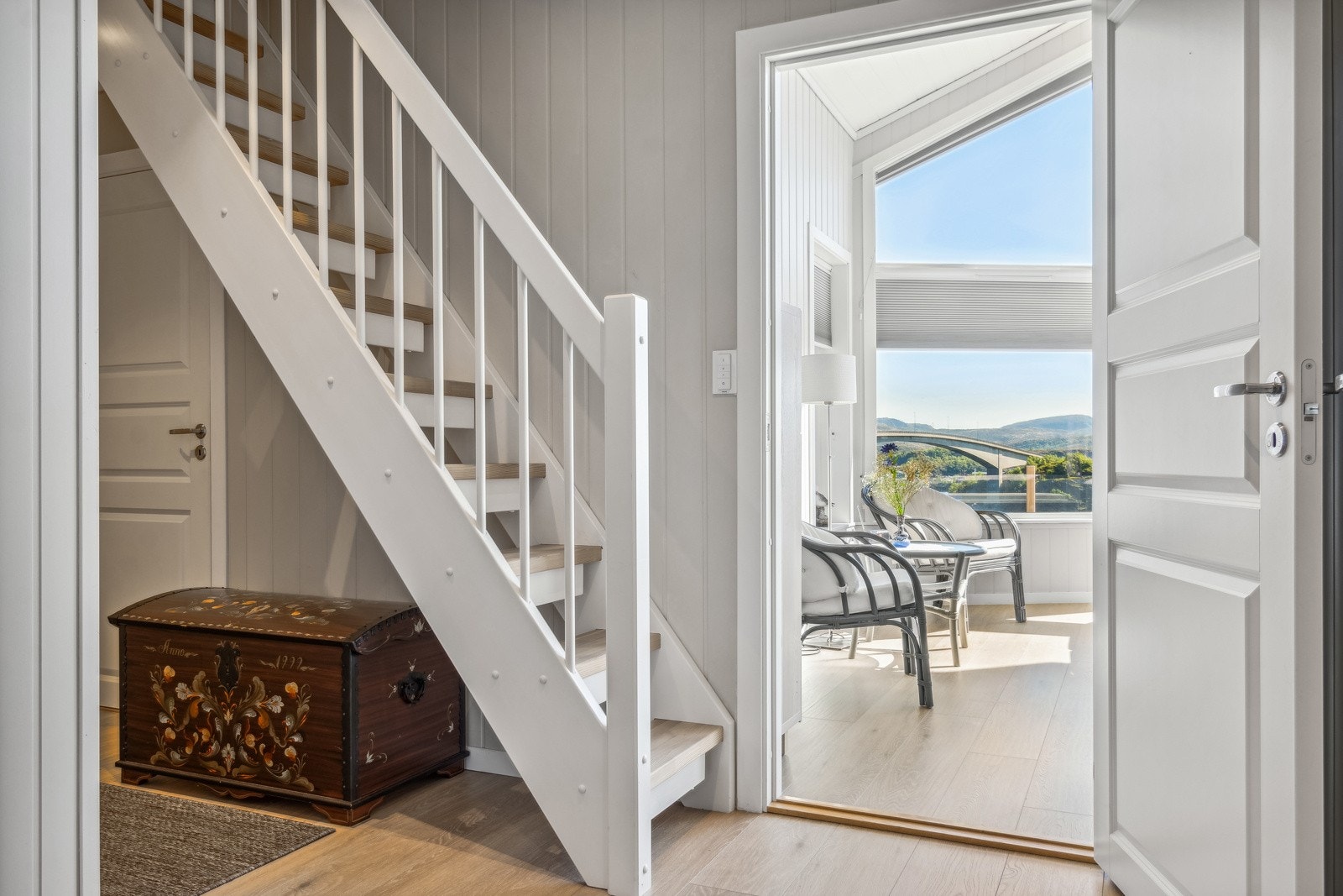 Fritidsboligen har utstrakt bruk av downlights. Galleribilde