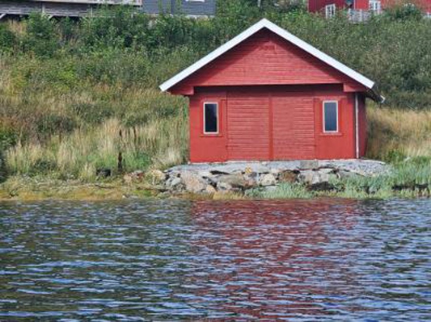 Bilde tatt av selger - Naust fra 2022. Galleribilde