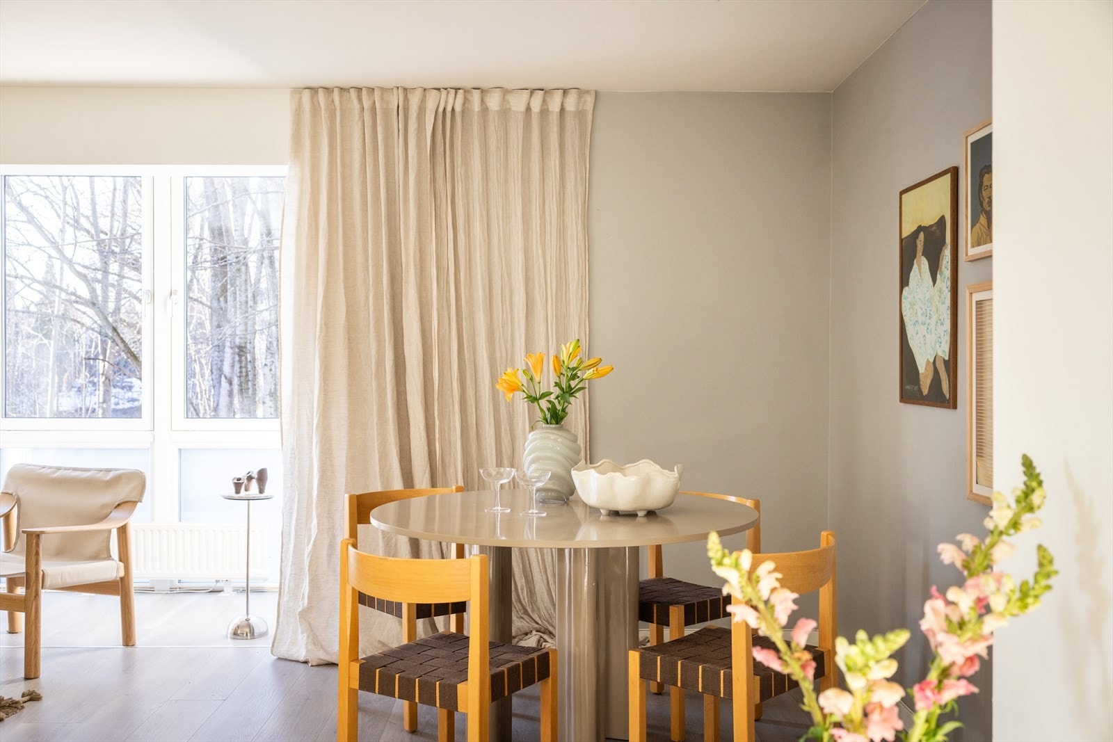 Her kan du nyte en herlig frokost eller en god middag med venner og bekjente Galleribilde