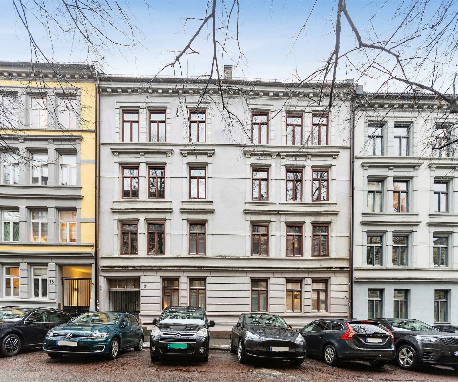 Svært godt kollektivtilbud i umiddelbar nærhet. Trikkene går kontinuerlig på dagtid mot sentrum, Storo og Grefsen Galleribilde