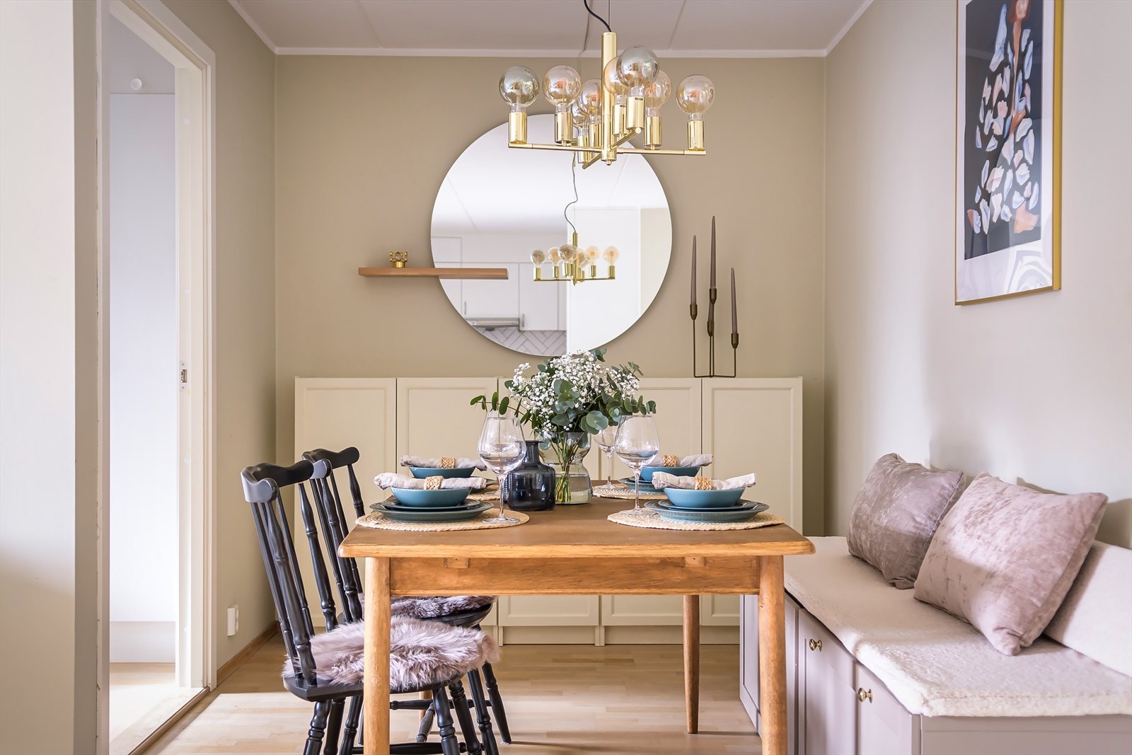 God plass til spisebord. Galleribilde