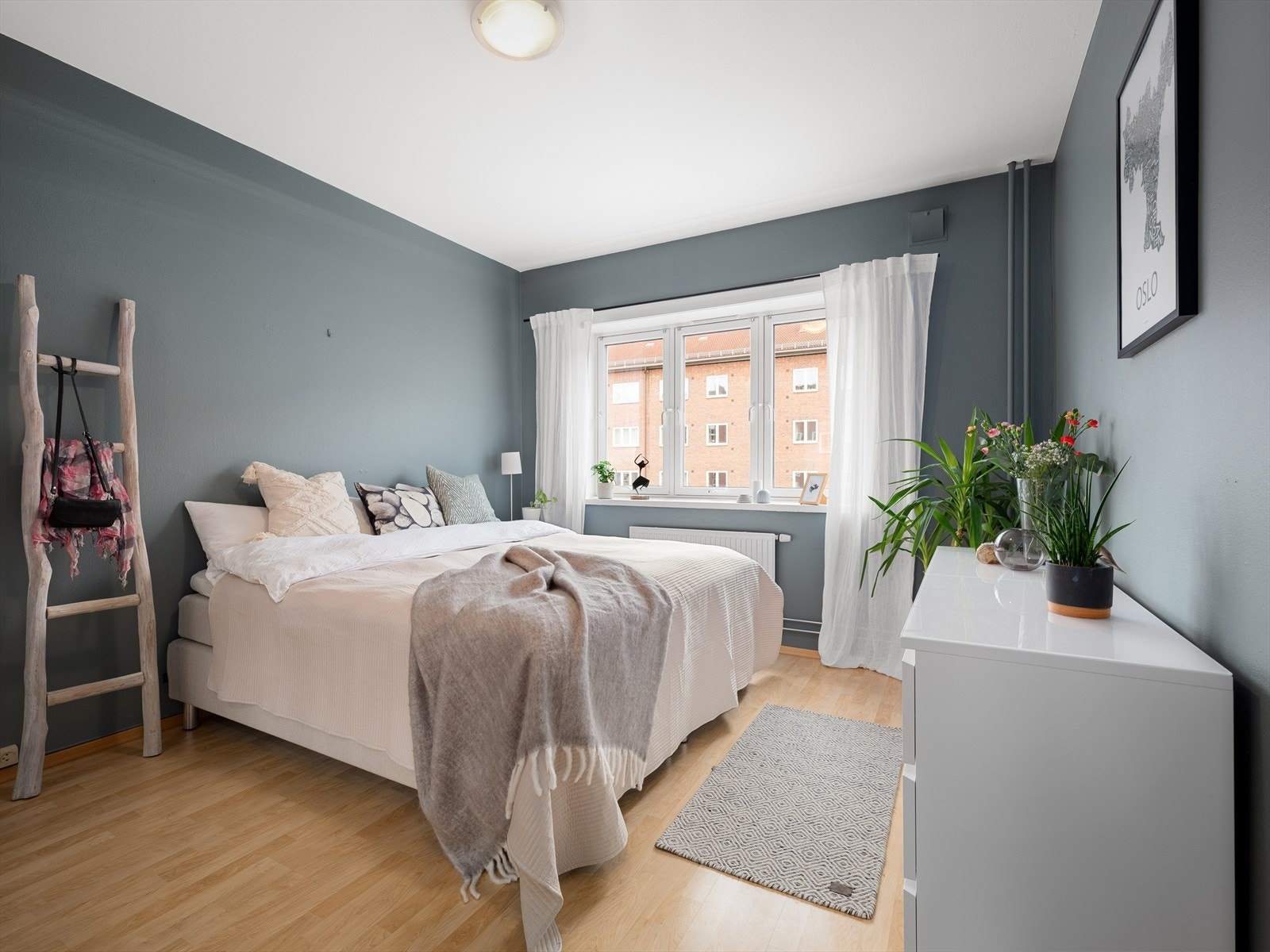 - Soverommet oppleves romslig, og vender mot rolige omgivelser - Galleribilde