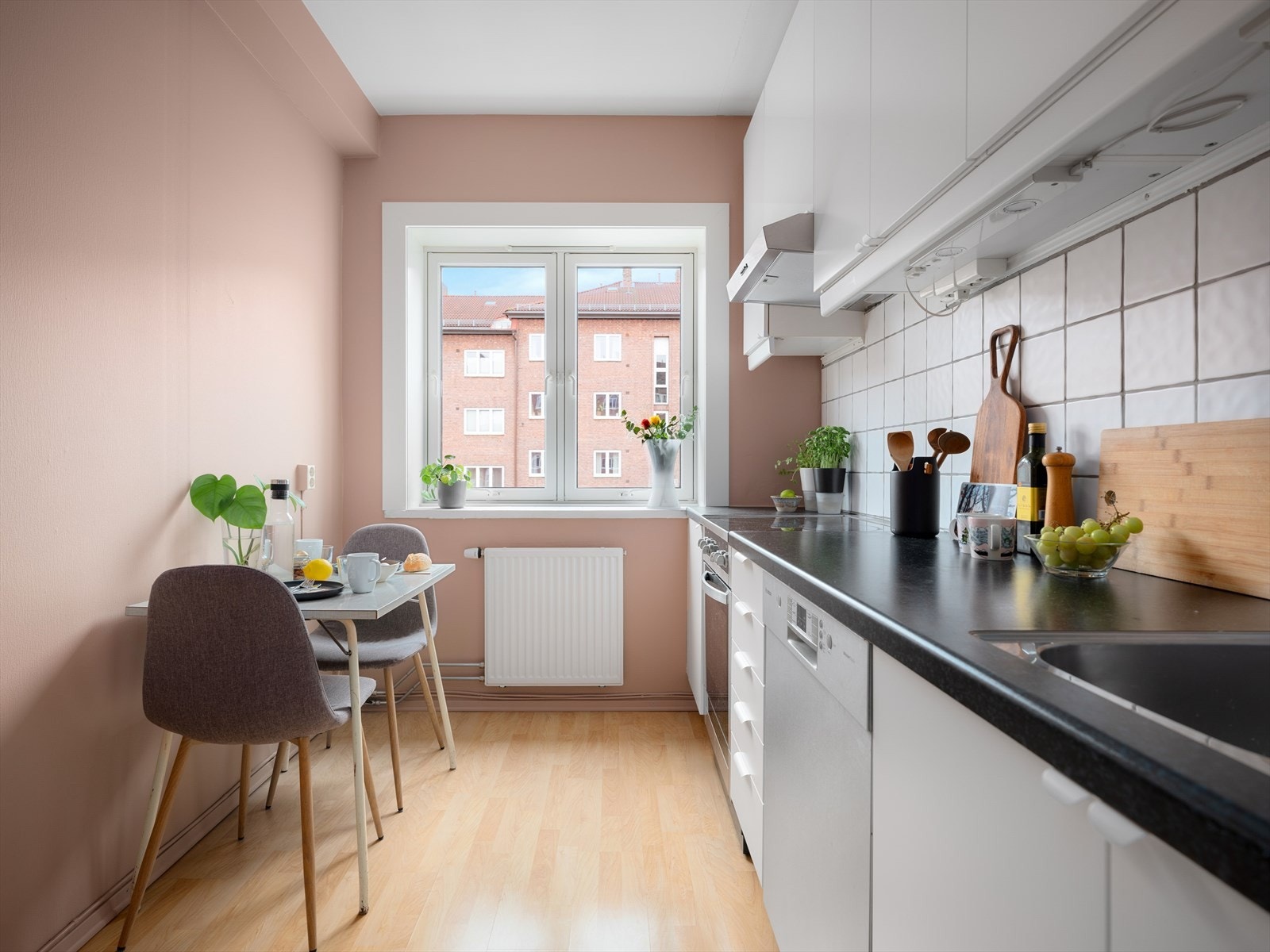 - Kjøkkenfrontene ble byttet i 2022 - Galleribilde