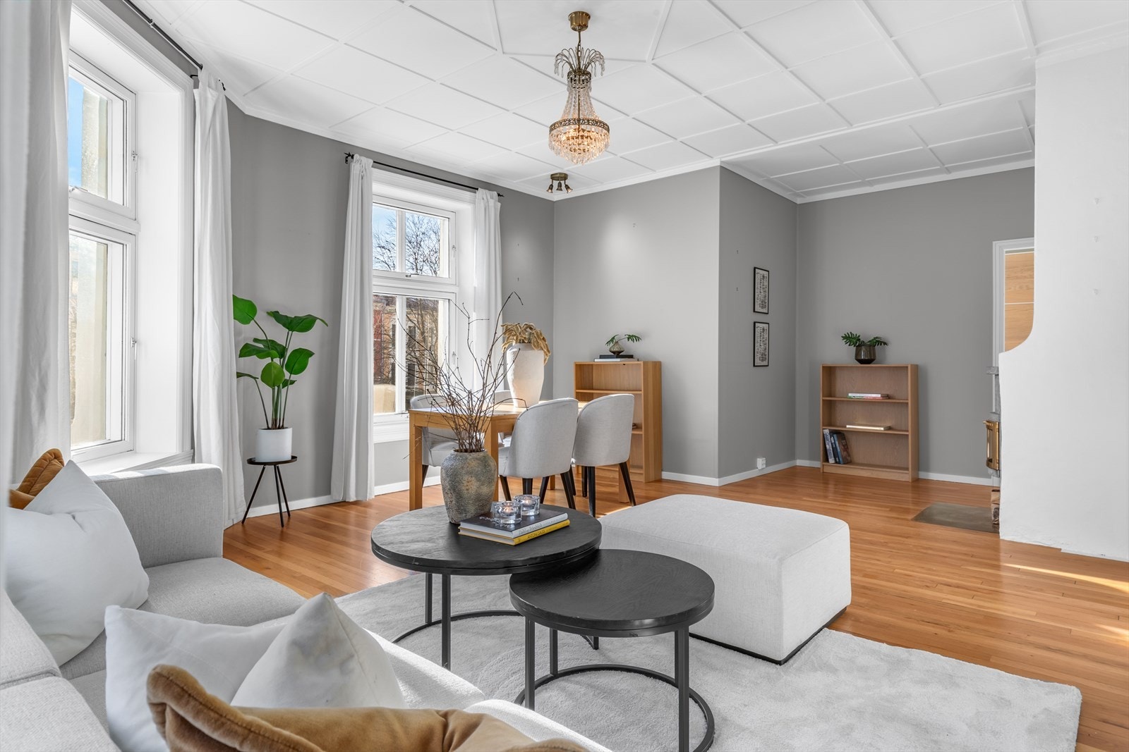 Leiligheten har en nøytral og delikat fargepalett. Galleribilde