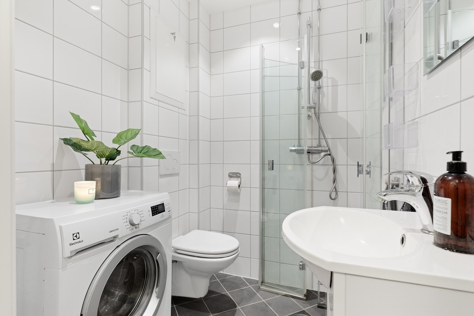 Den etablerte gulvvarmen gir ekstra komfort, og skaper en behagelig atmosfære. Galleribilde