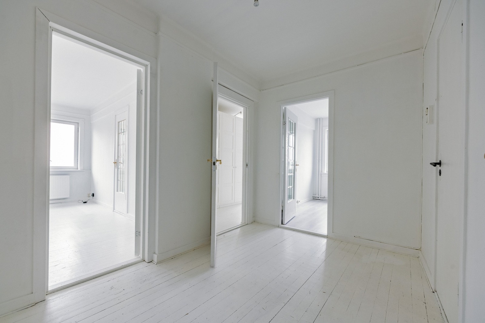 Stor og romslig gang. Galleribilde