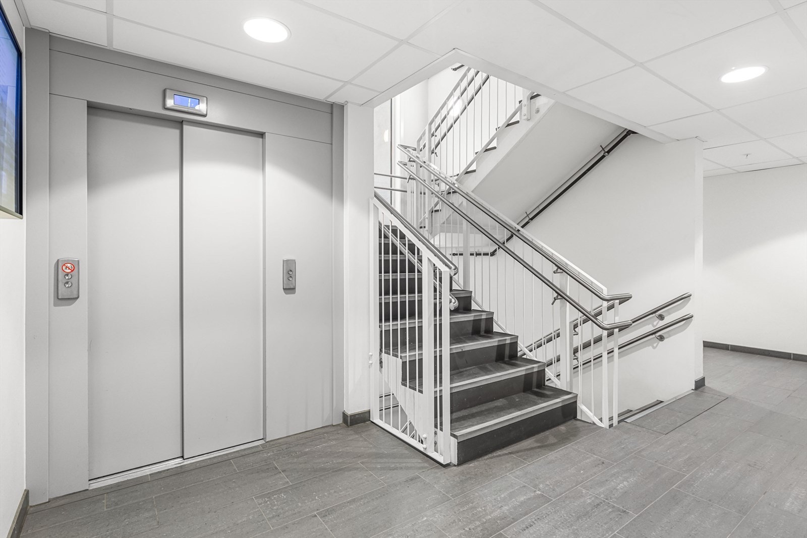 Det er heisadkomst til boligen. Galleribilde