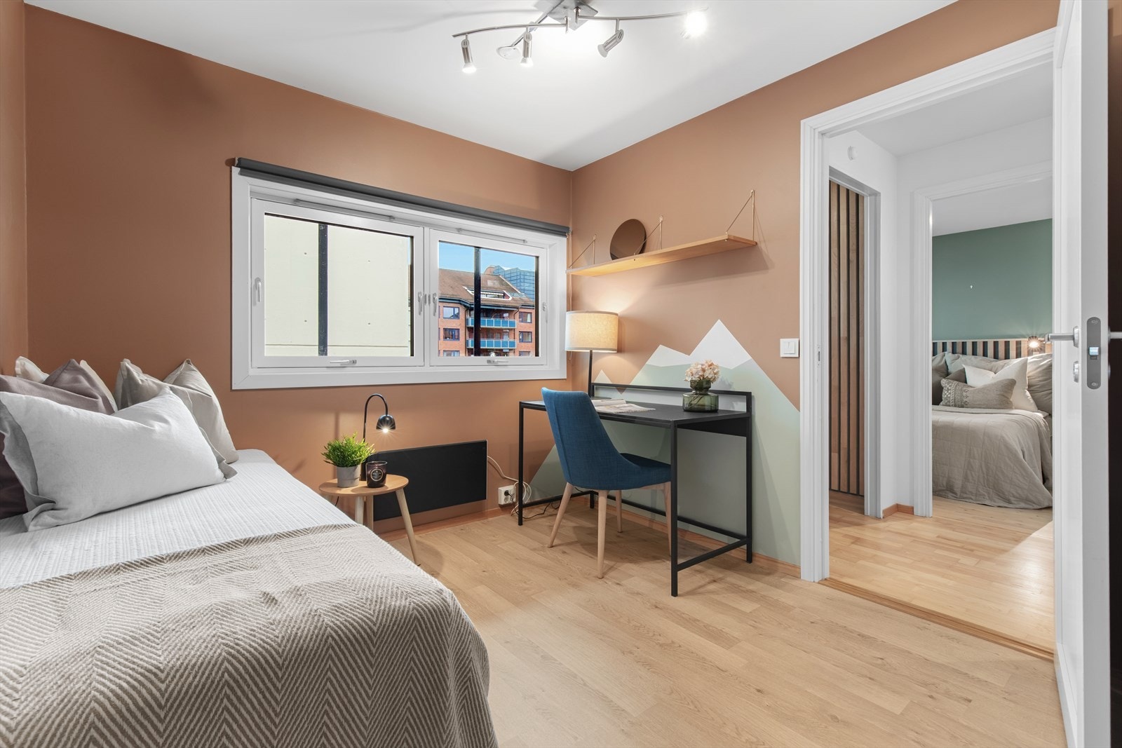 Her får du to fredelige tilfluktssteder for ro og avslapning etter en lang dag. Galleribilde