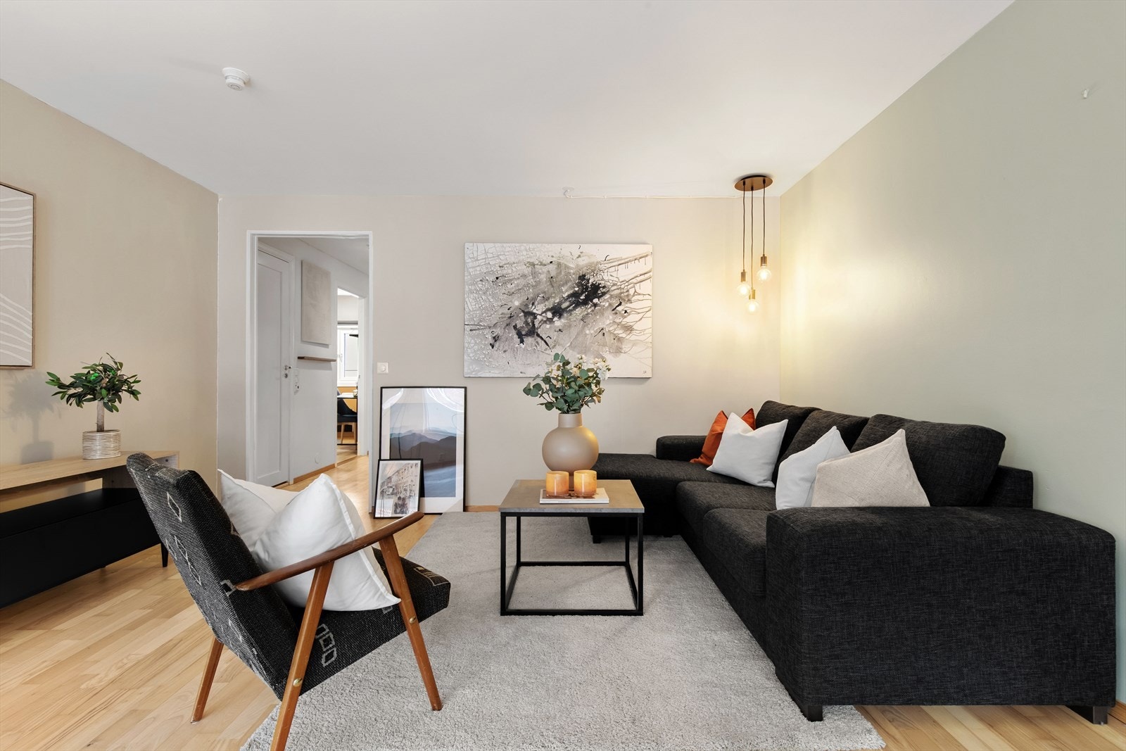 Leiligheten har en godt utnyttet og funksjonell planløsning med flere gode møbleringsmuligheter. Galleribilde