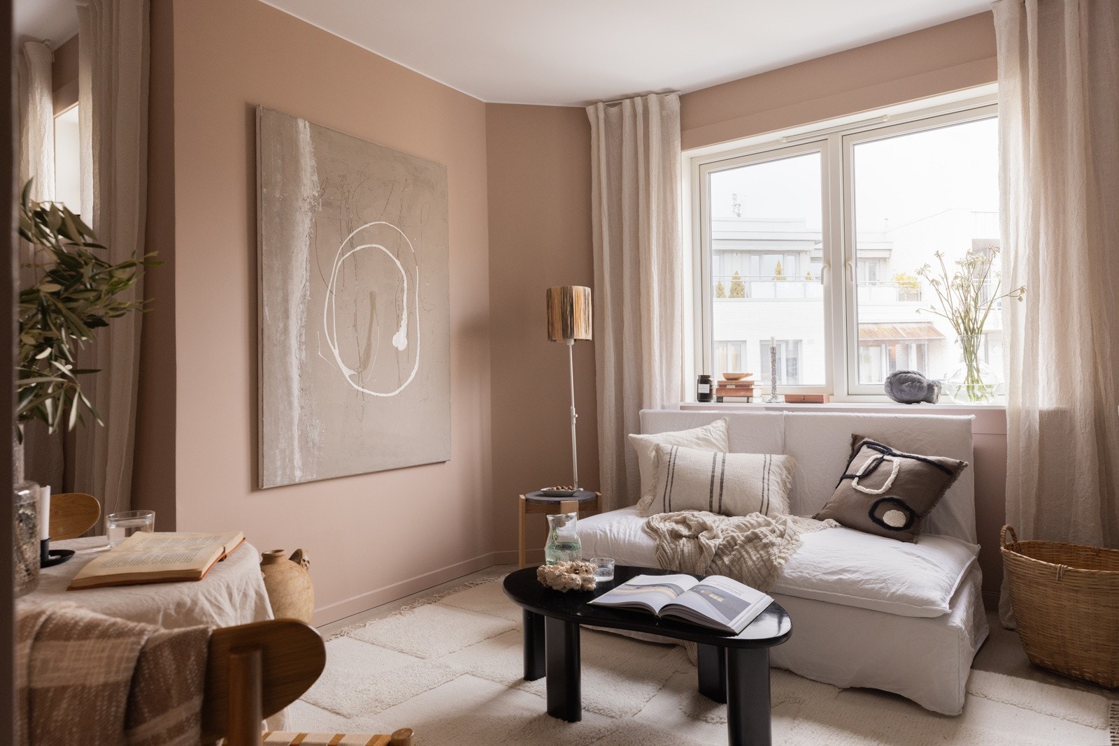 Boligen er holdt i en lekker dus farge. Galleribilde