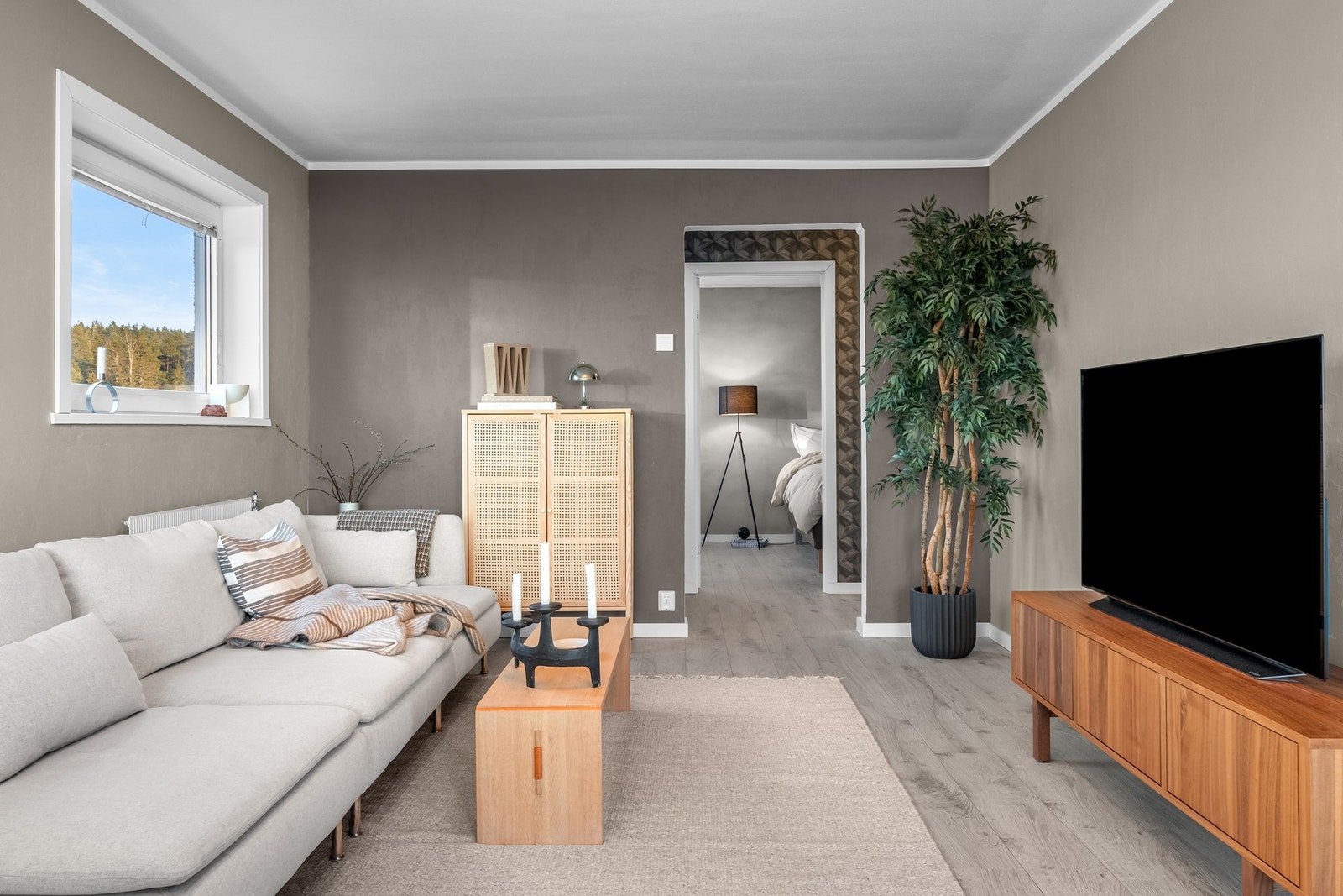 Himlingshøyden ble i stue målt til ca. 2,43 m. Galleribilde