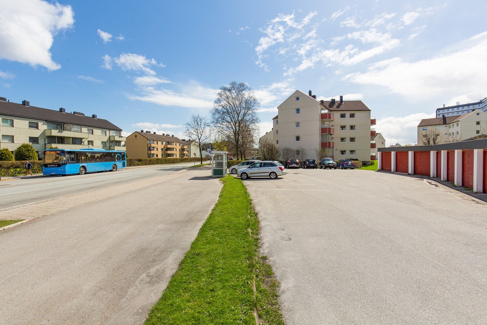 - Fra leiligheten kan man gå og sykle til alle byens fasiliteter | Er du glad i gå tur, er det flotte turområder like ved - Galleribilde