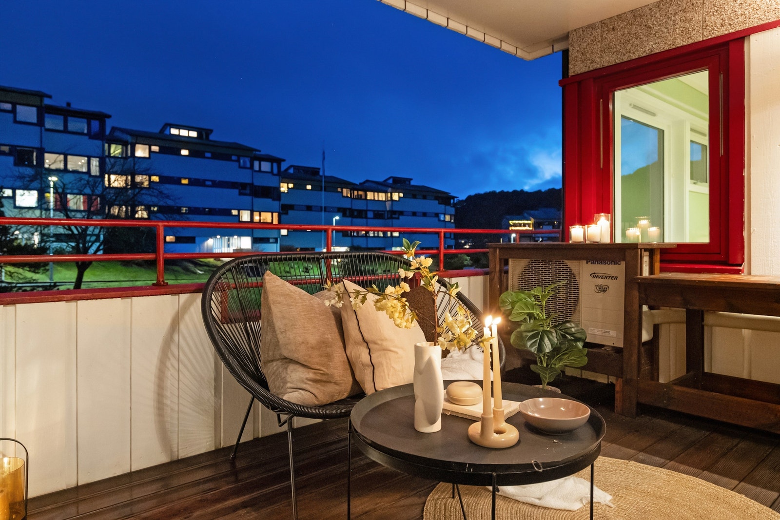 Det er god plass til utemøblering. Galleribilde