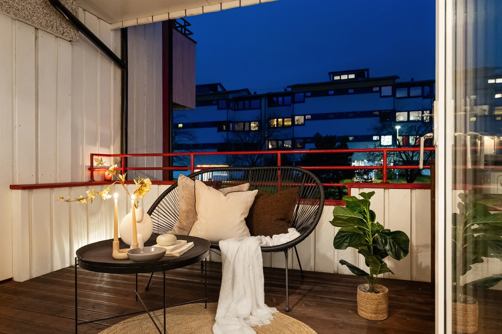 Her kan man nyte fine sommerkvelder. Galleribilde
