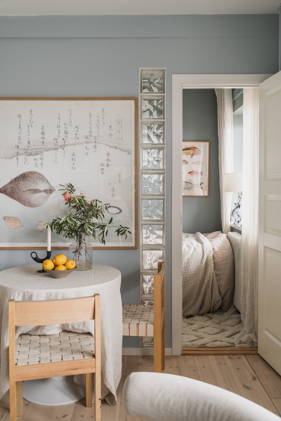 Fra stuen er det inngang til soverommet Galleribilde