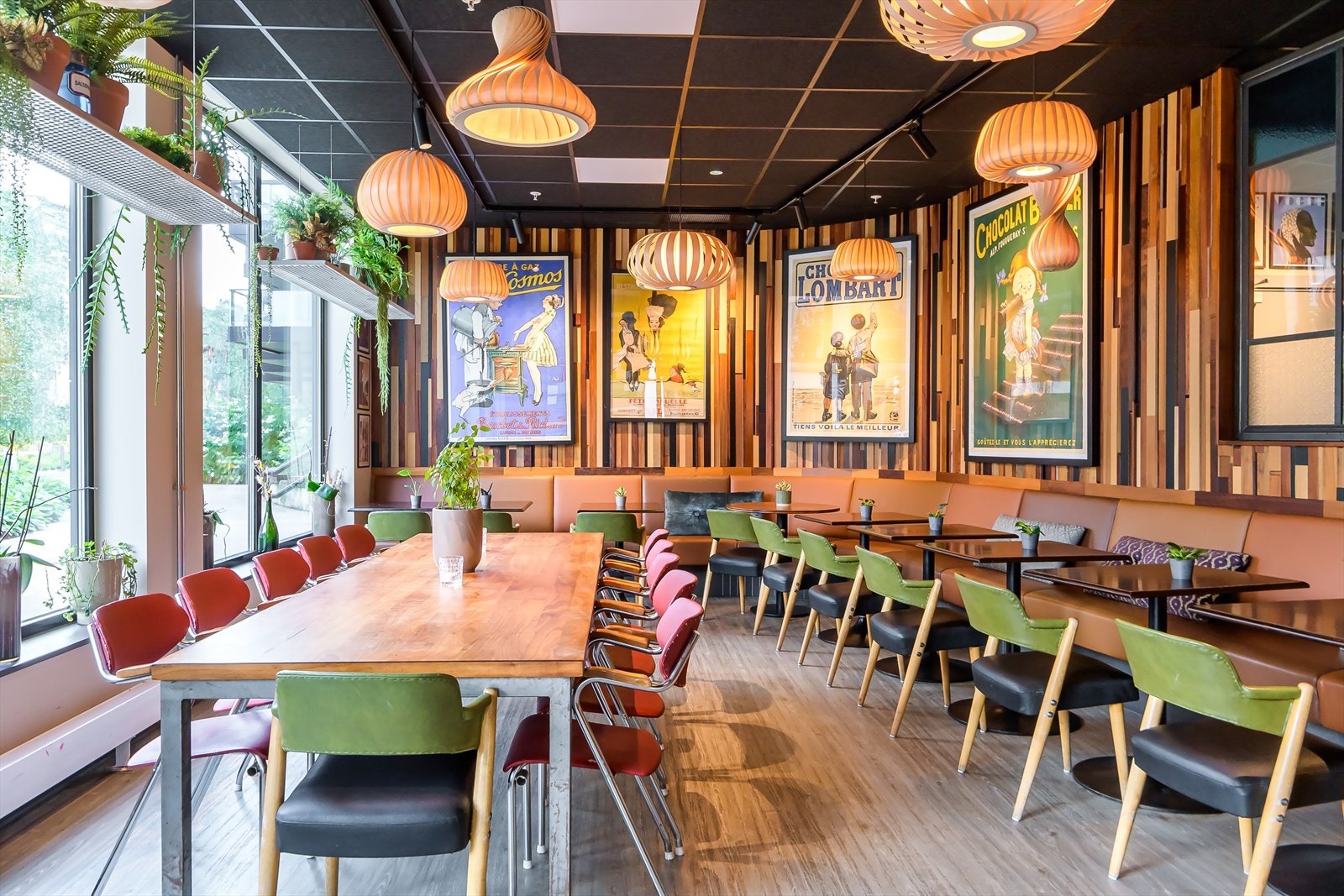 Her kan du nyte deilig bakverk, kaffe og frokost/lunsj i en lun og hjemlig atmosfære kun få minutter fra leiligheten. Galleribilde