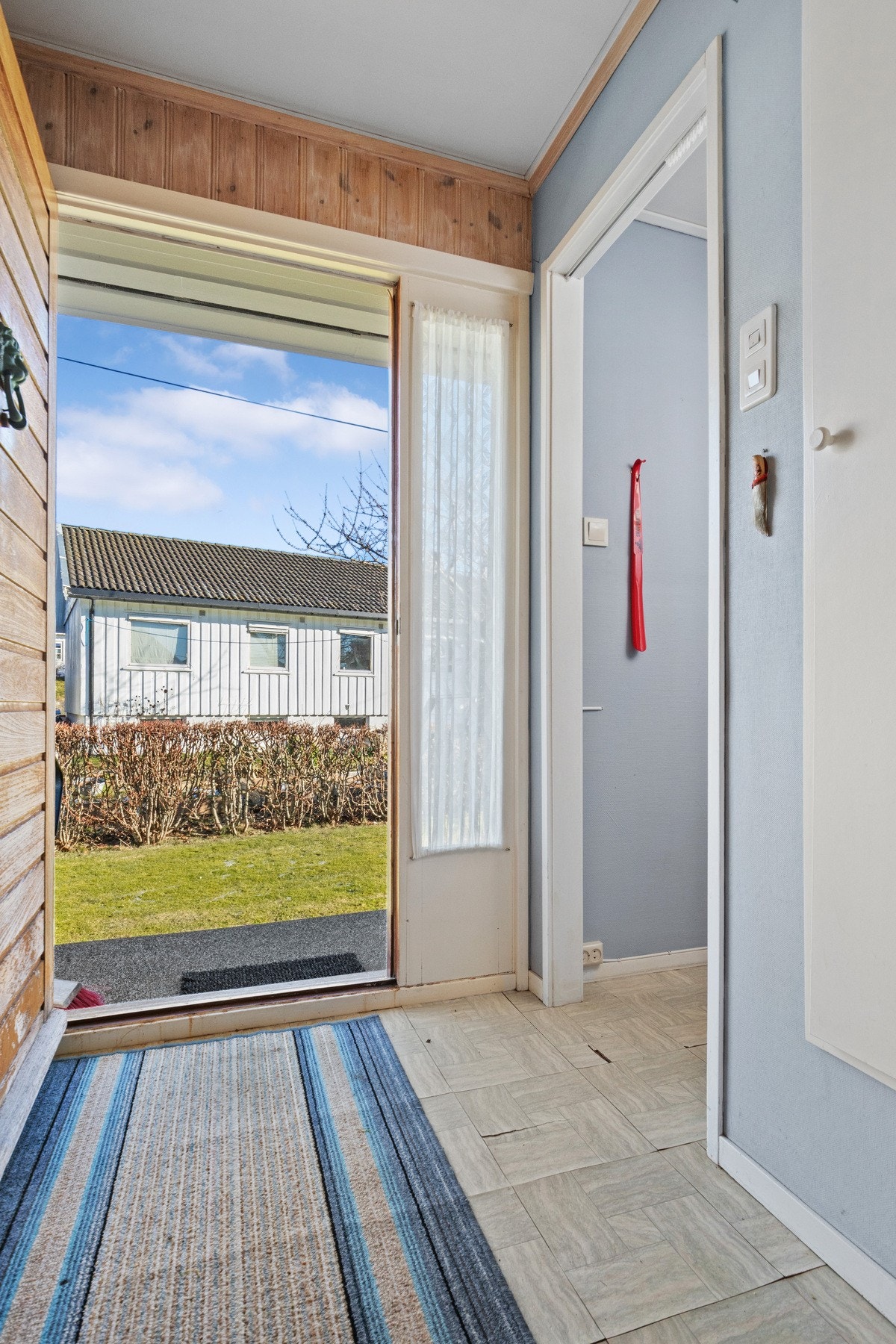 Entré med gulvbelegg. Galleribilde